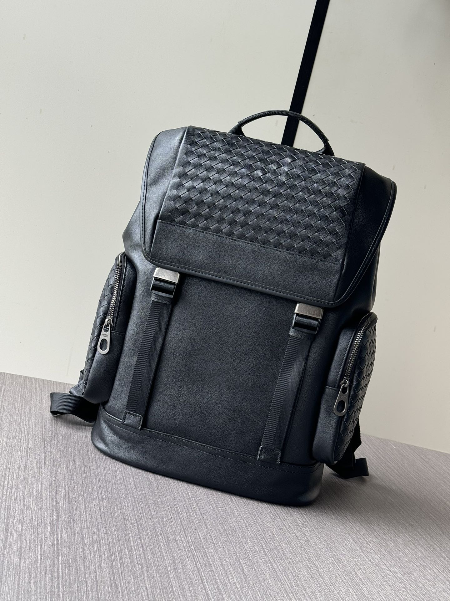 最高品質 ボッテガ ヴェネタ大容量で後背包 リュック 鞄 カバン 2605nbJ000-240209 (复制)