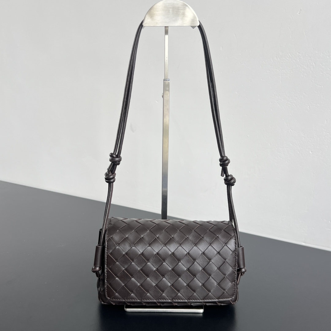 パーフェクトボッテガ ヴェネタ NOtturno intrecciatoショルダーバッグ 2605