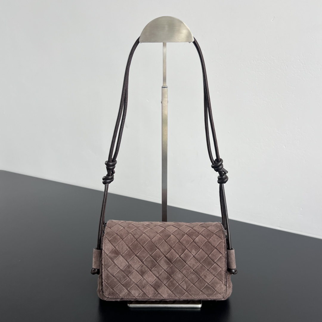 パーフェクトボッテガ ヴェネタ NOtturno intrecciatoショルダーバッグ 2605