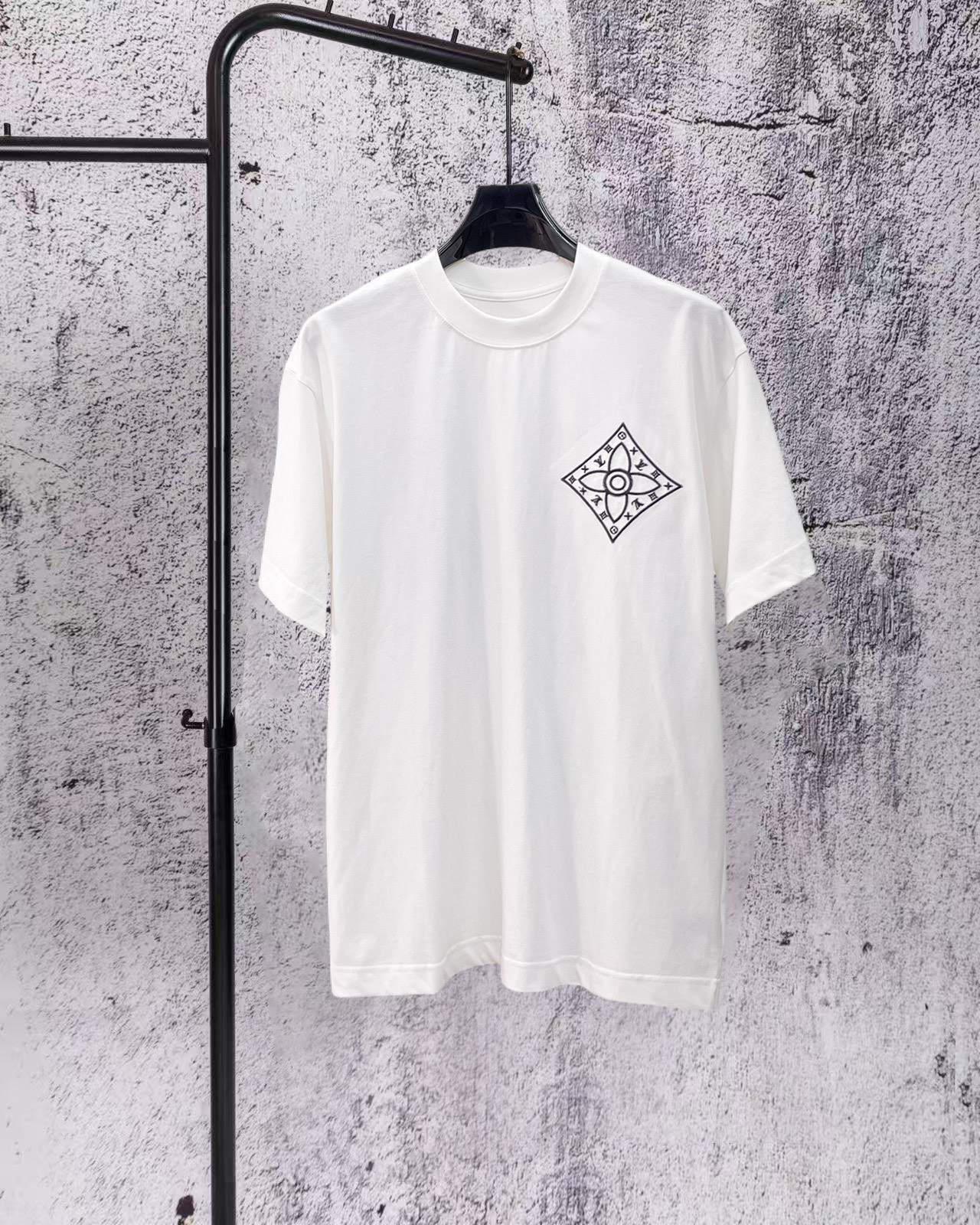 26SS春夏服新作 ルイヴィトン 半袖Tシャツ トップス 恋人
