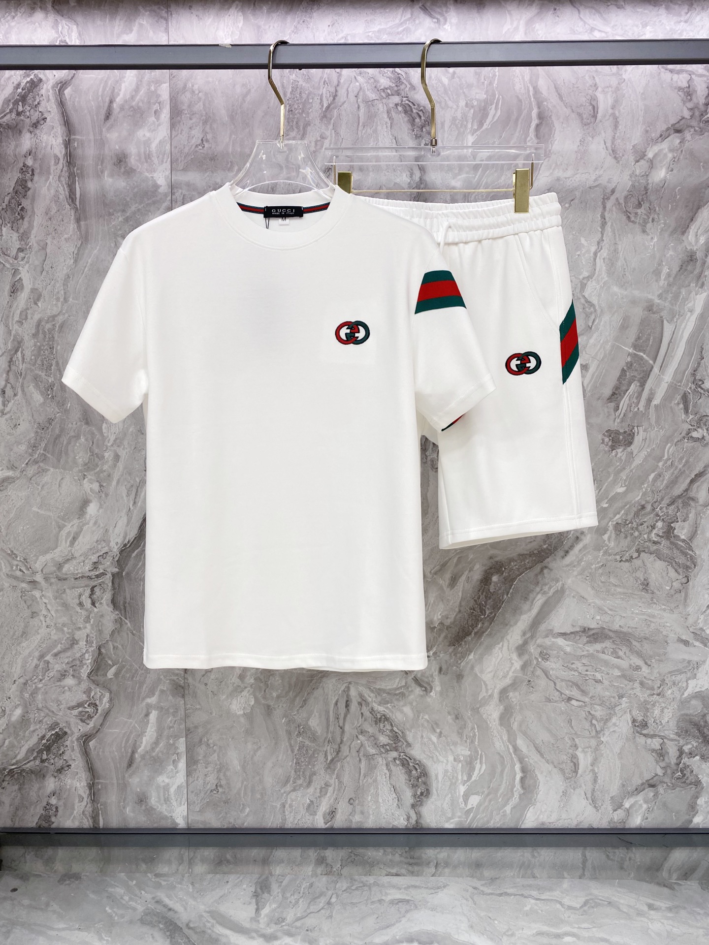 26SS春夏服 グッチ 新作通販 上下服 セットアップ 恋人