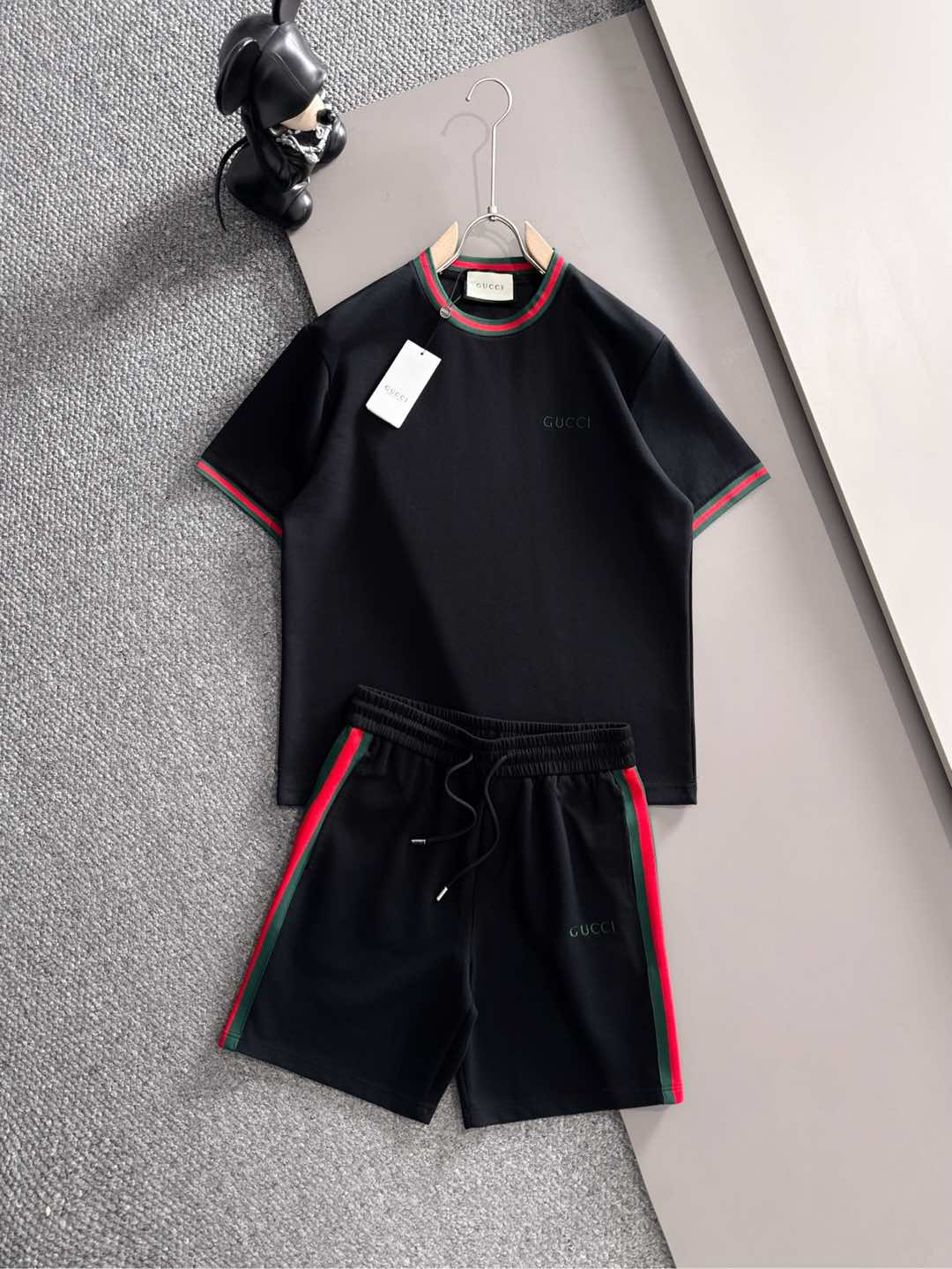 26SS春夏服 グッチ 新作通販 上下服 セットアップ