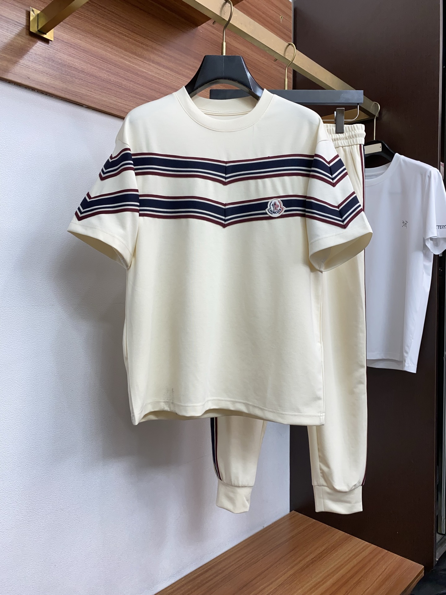 26SS春夏服 モンクレール 新作通販 上下服 セットアップ