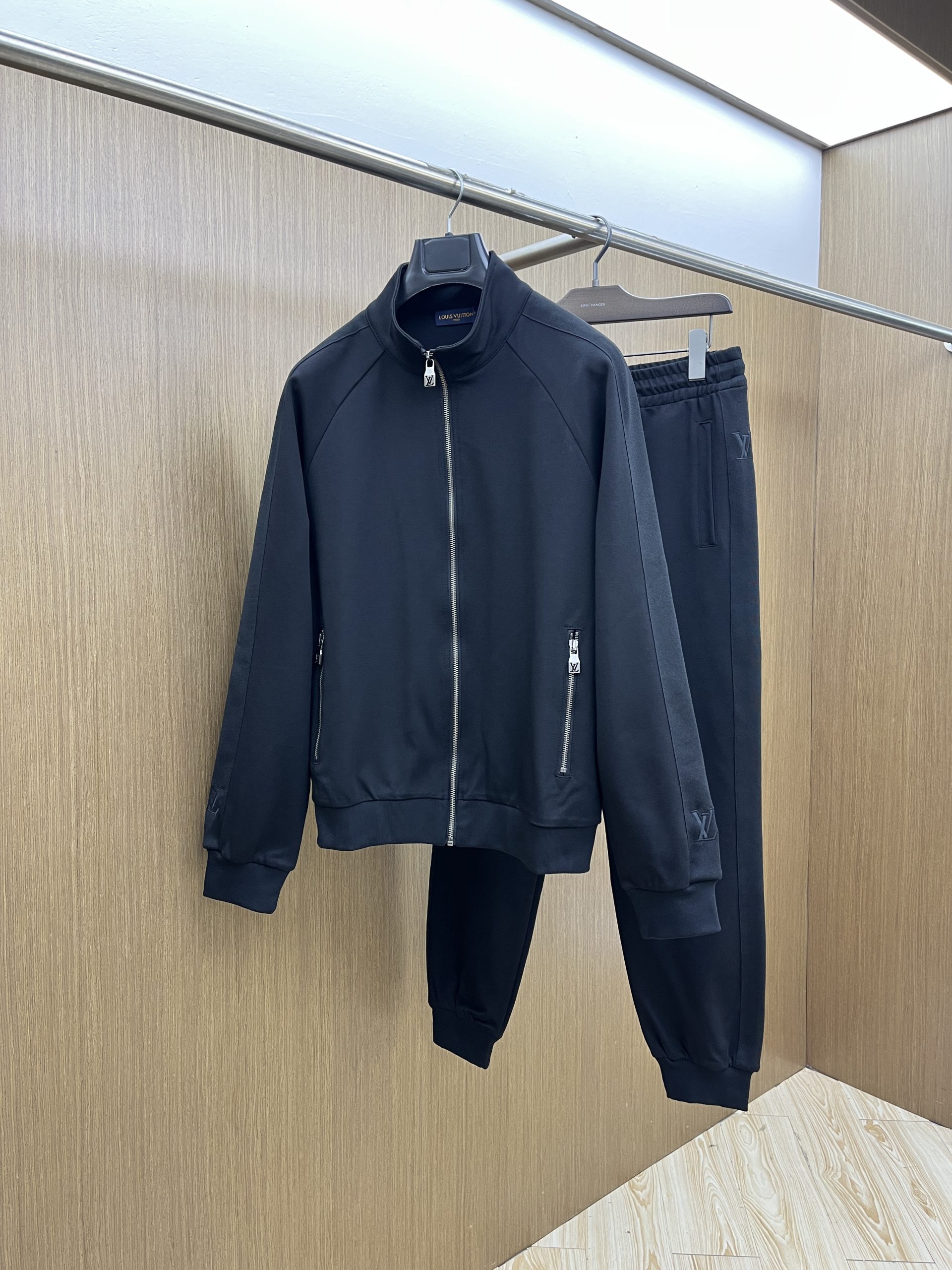 26SS春夏服 ルイヴィトン 新作通販 上下服セット セットアップ