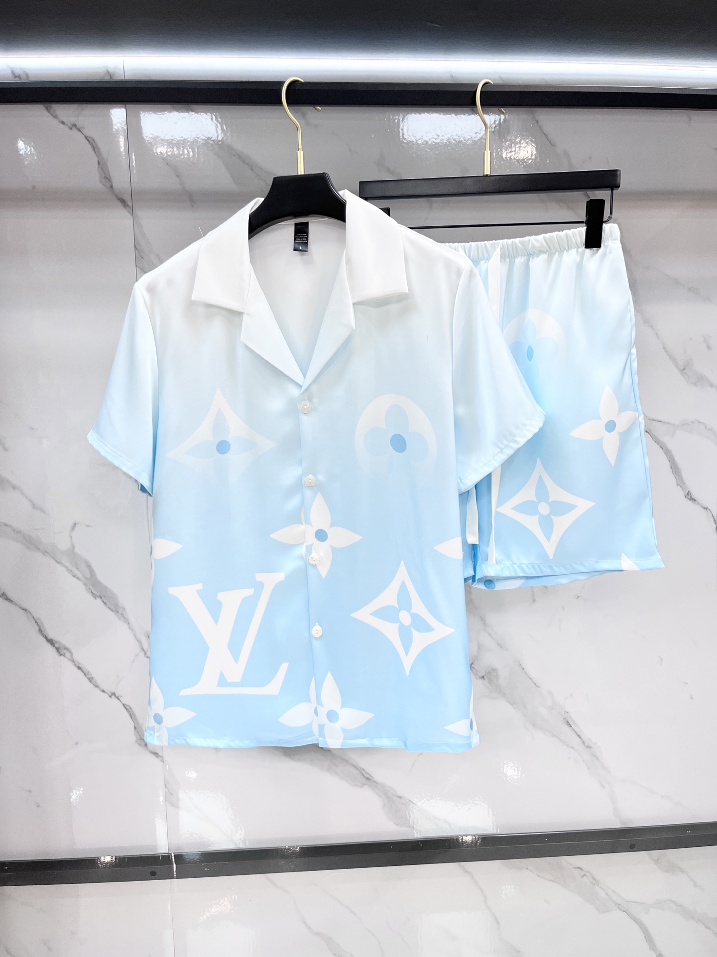 26SS春夏服 ルイヴィトン 新作通販 上下服セット セットアップ
