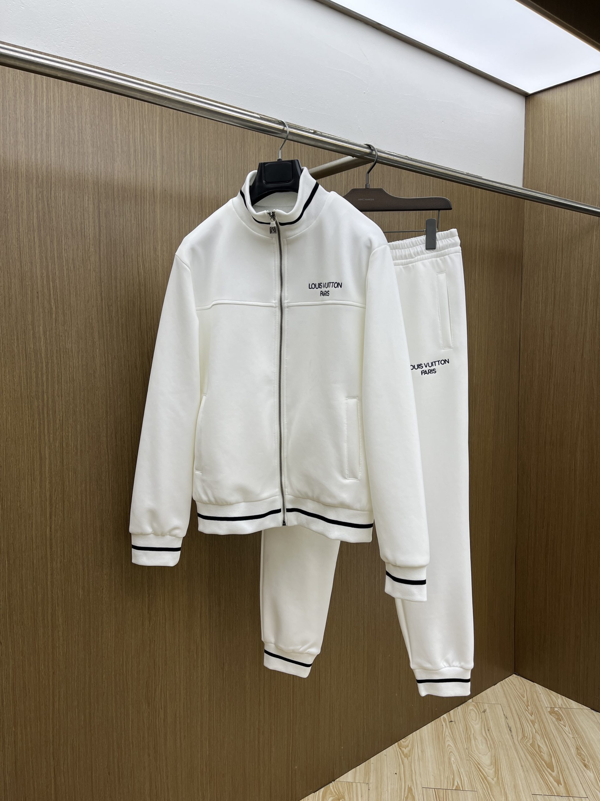 26SS春夏服 ルイヴィトン 新作通販 上下服セット セットアップ