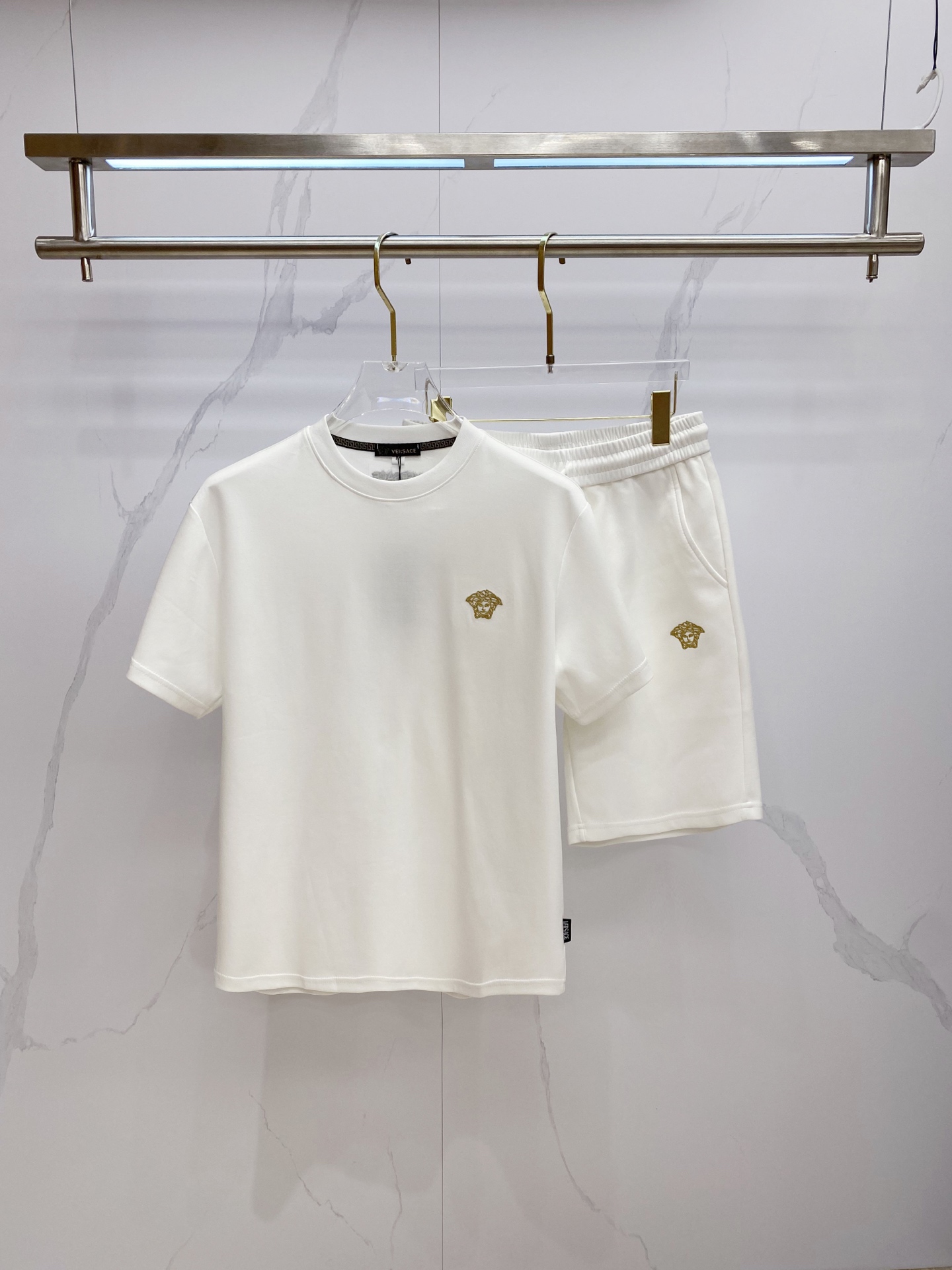 26SS春夏服 クリスチャンディオール 新作通販 上下服 セットアップ 恋人