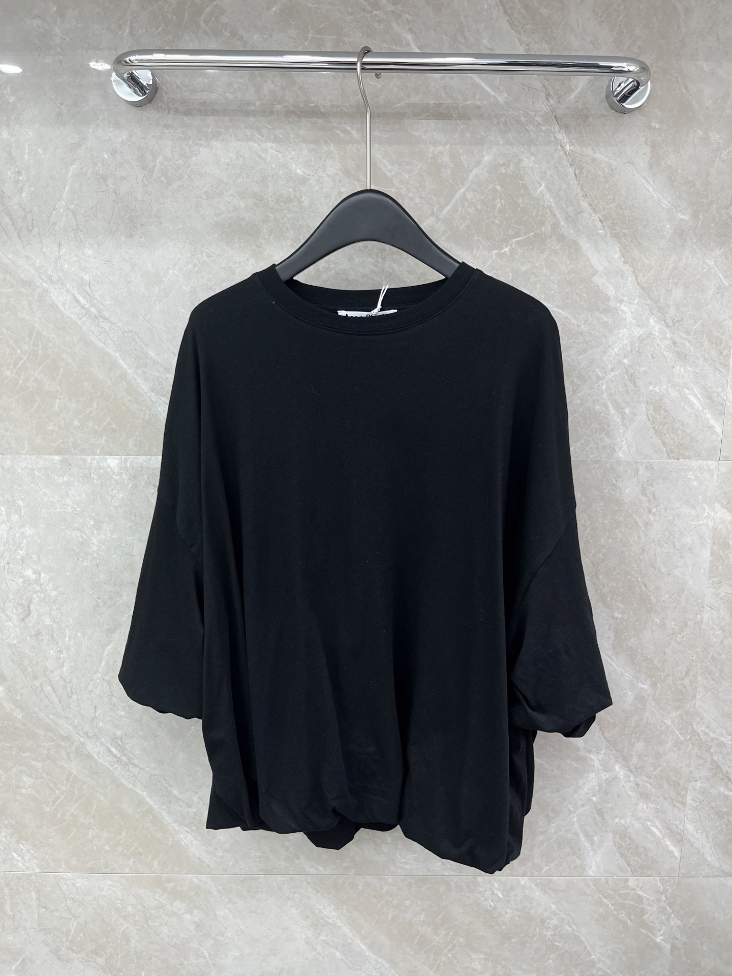 女性アクネ ストゥディオズ 半袖Tシャツ トップス