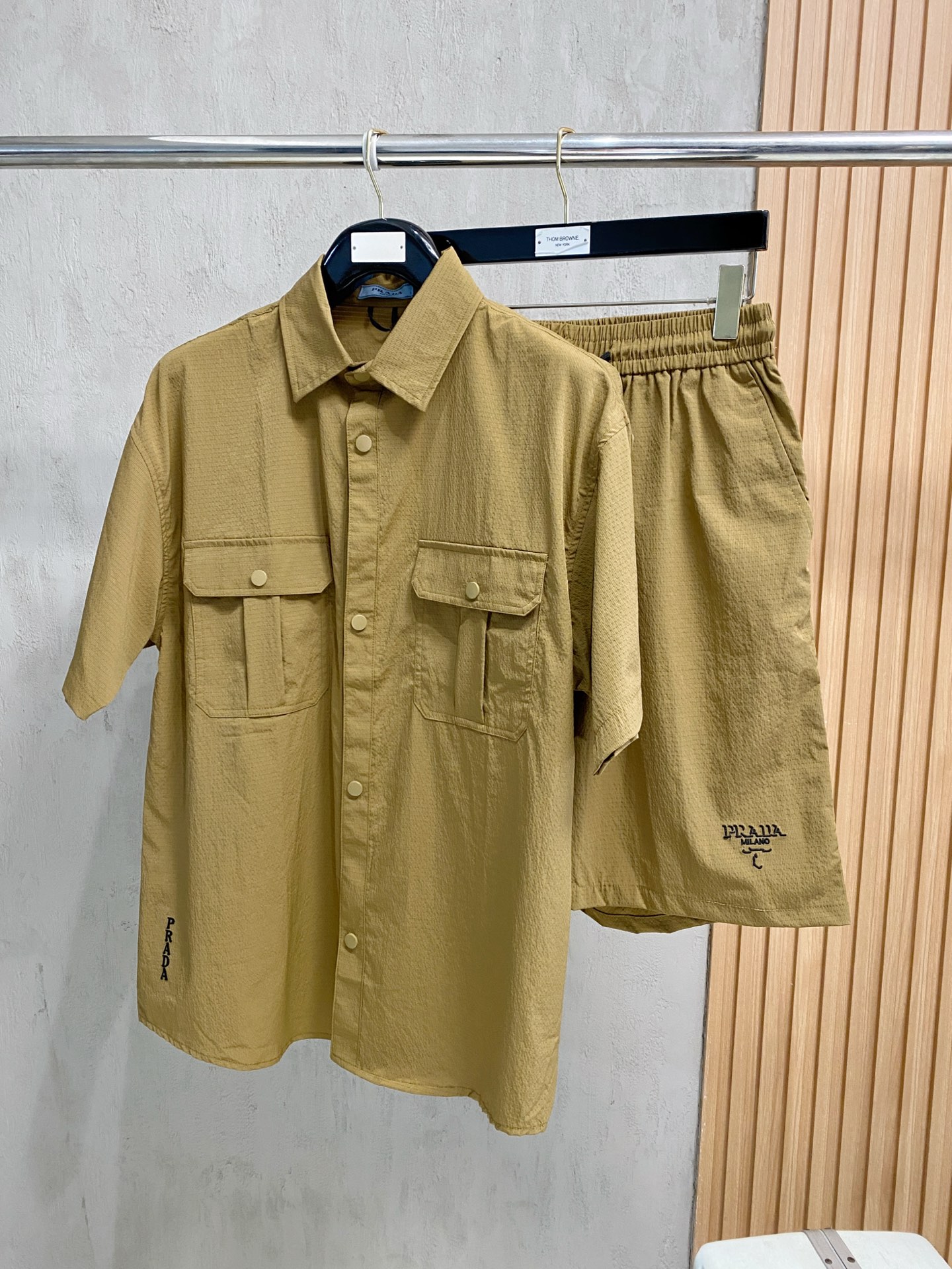 26SS春夏服 プラダ 新作通販 上下服セット セットアップ