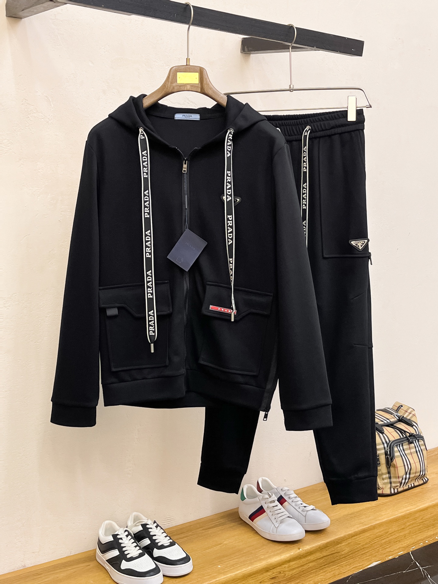 26SS春夏服 プラダ 新作通販 上下服セット セットアップ