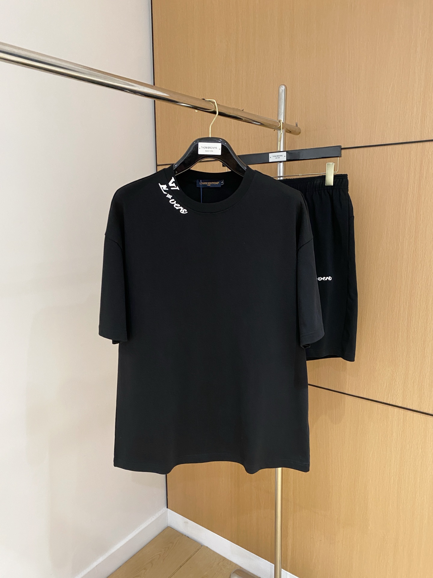 26SS春夏服 ルイヴィトン 新作通販 上下服セット セットアップ