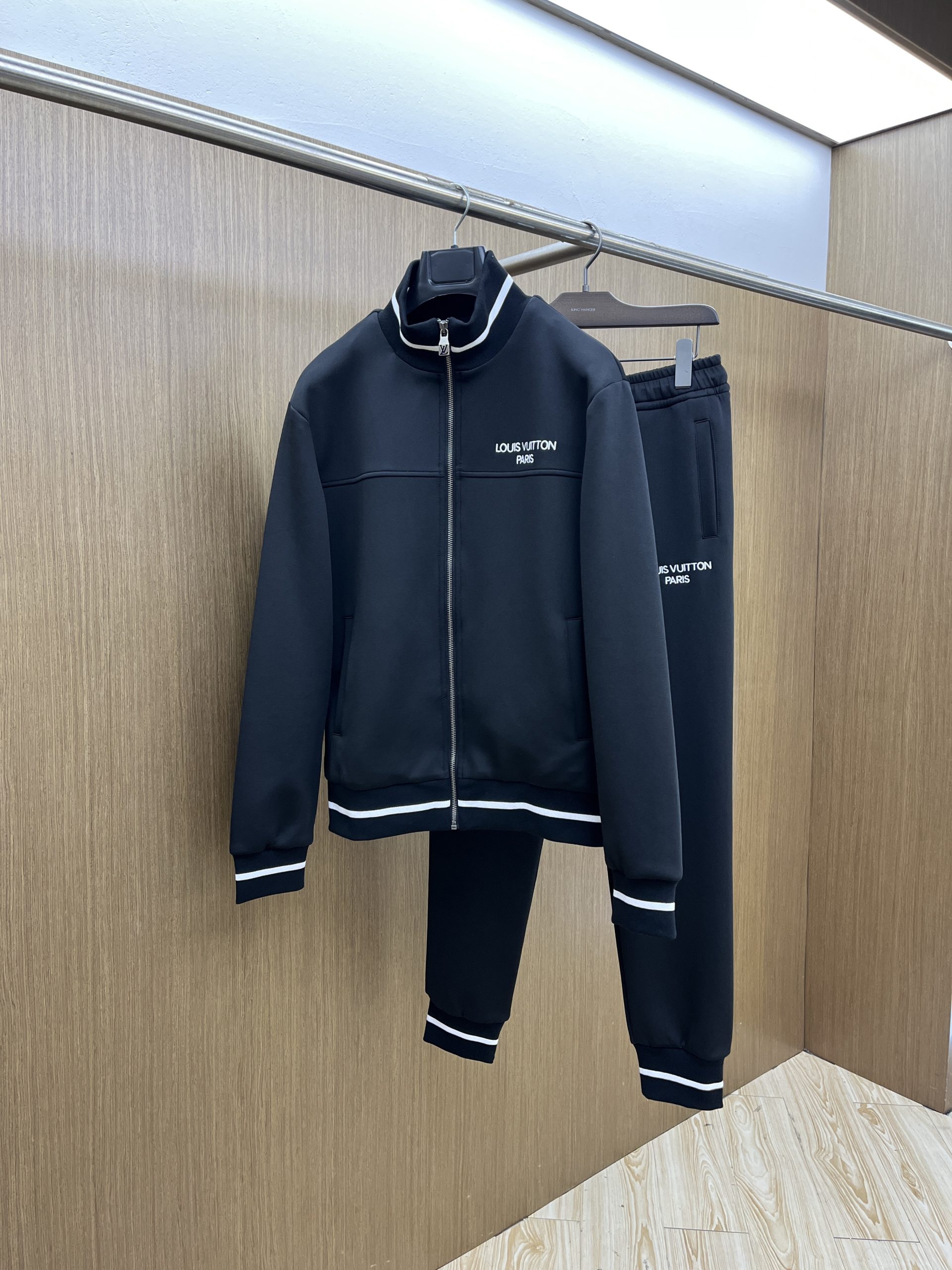 26SS春夏服 ルイヴィトン 新作通販 上下服セット セットアップ