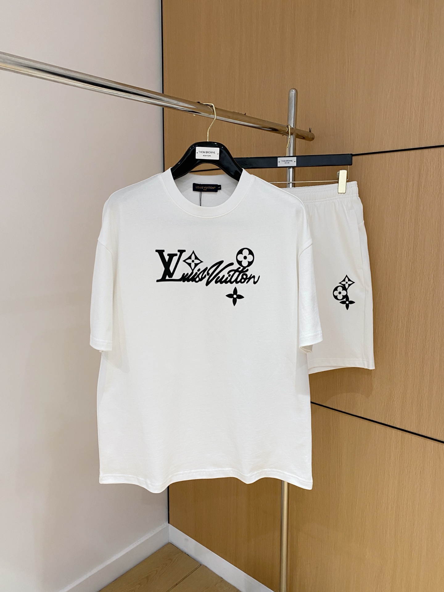 26SS春夏服 ルイヴィトン 新作通販 上下服セット セットアップ