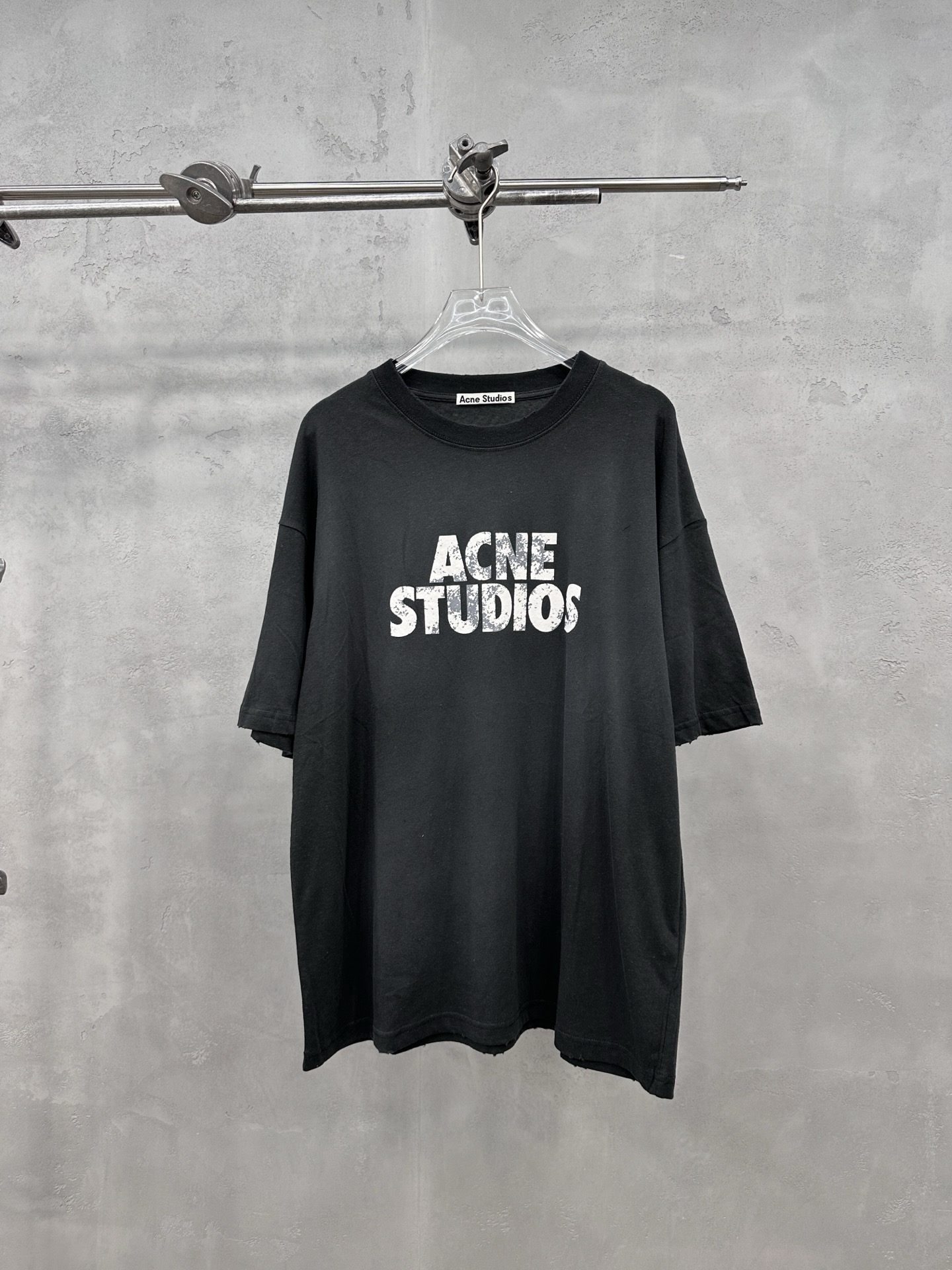 女性アクネ ストゥディオズ 半袖Tシャツ トップス