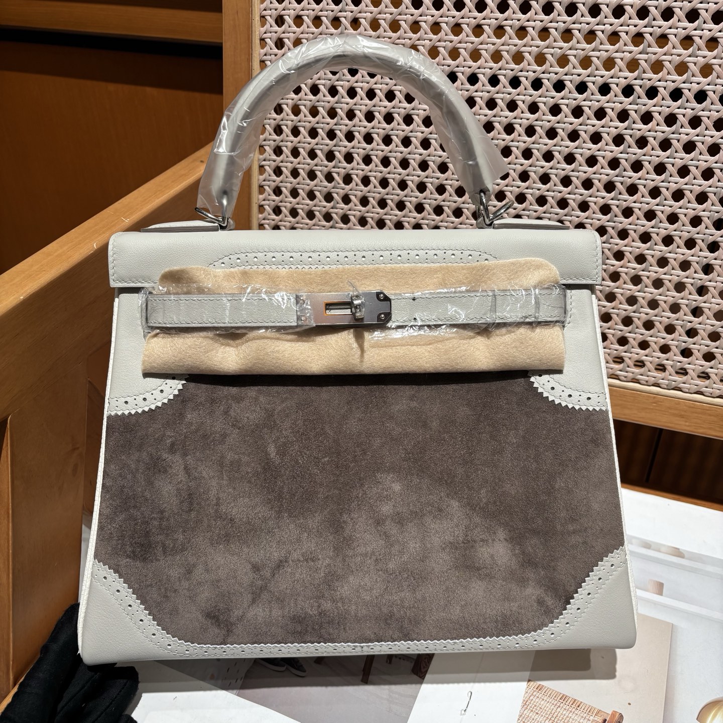 TOP エルメス ケリー28 Kelly レース 手作り Swift/スエード 個人仕様