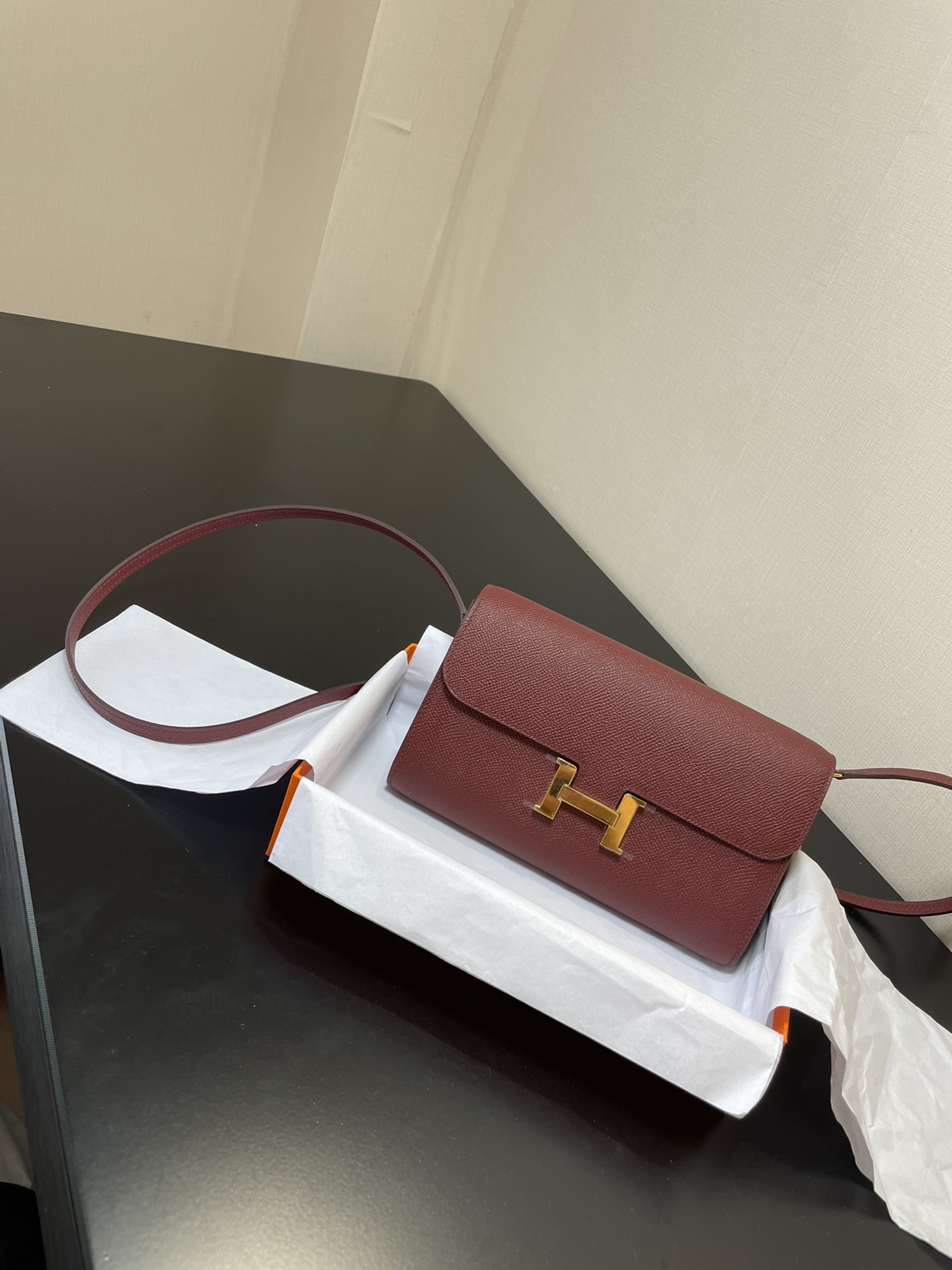 エルメス レディース コンスタンスロング Constance to go Epsom 2604