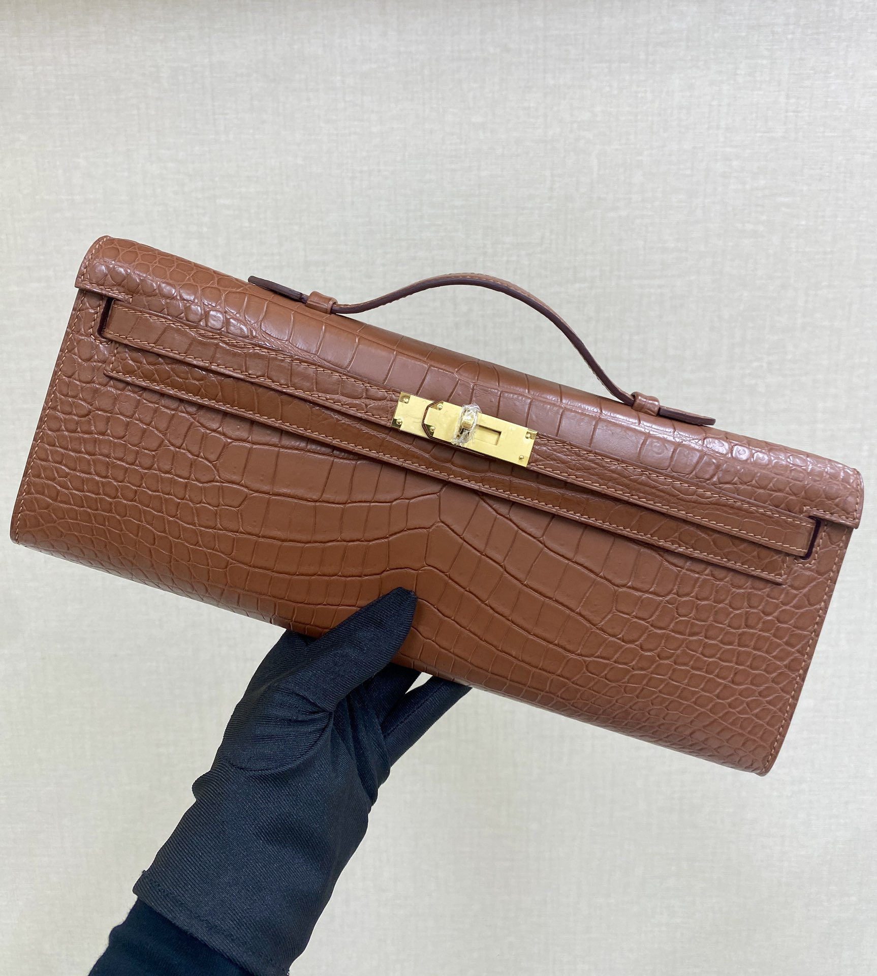 エルメス レディース ケリーカットKelly Cut 31cm? クロコ Beeswax thread