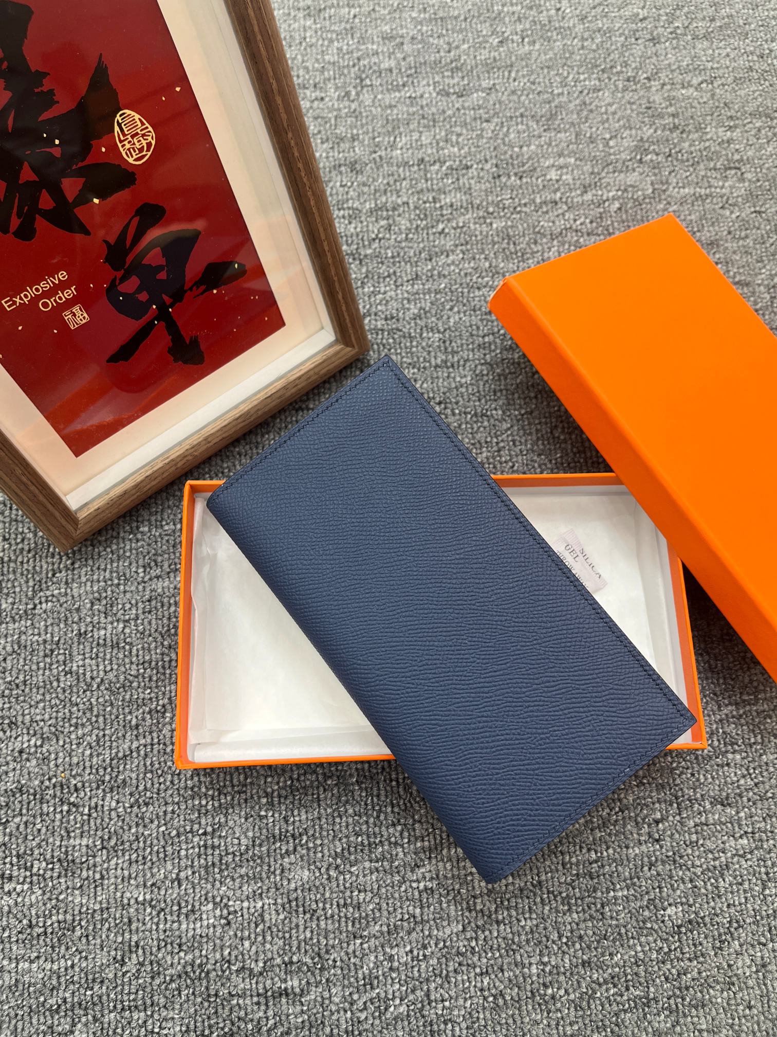 人気 財布エルメス 全手作り Beeswax thread 二つ折り長財布 Epson 2604TDJ000-w