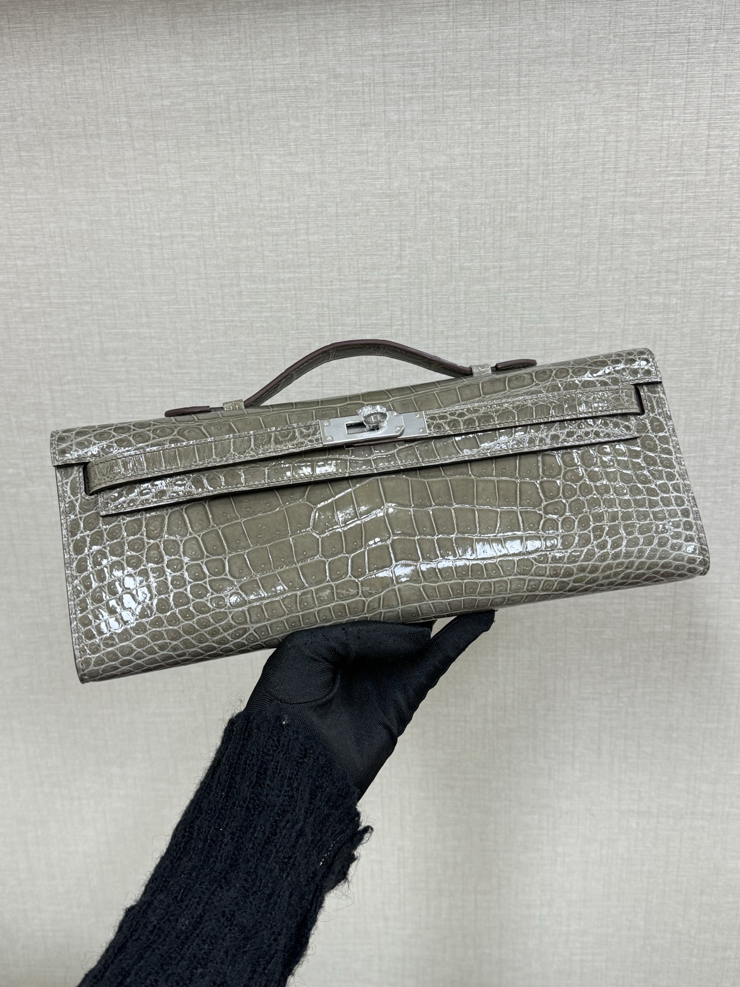 エルメス レディース ケリーカットKelly Cut 31cm? クロコ Beeswax thread