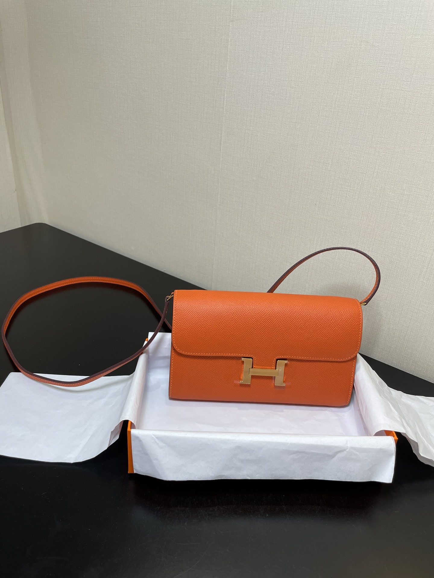 エルメス レディース コンスタンスロング Constance to go Epsom 2604