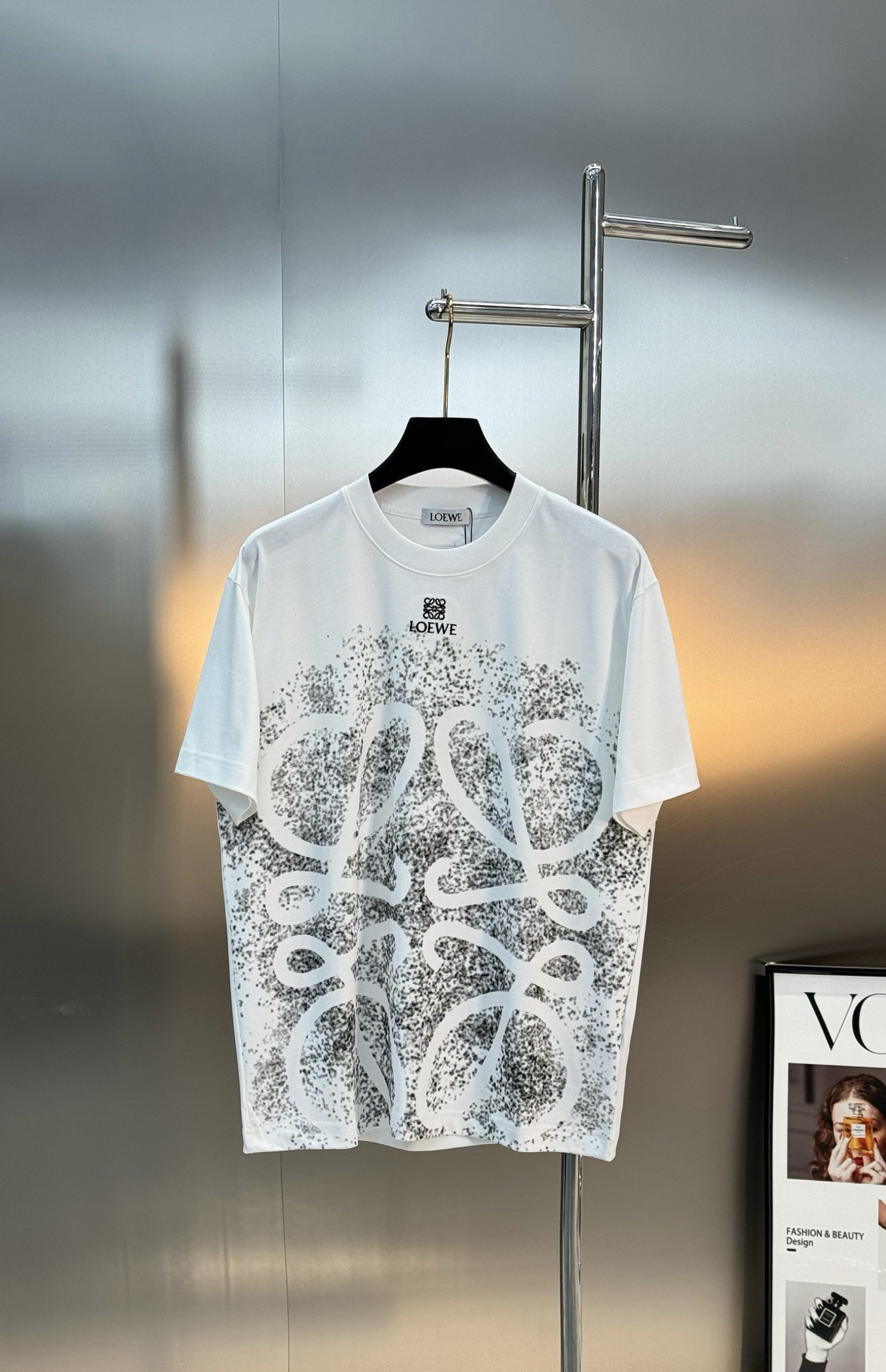 人気商品ロエベ 春夏 半袖Tシャツ トップス 男女兼着