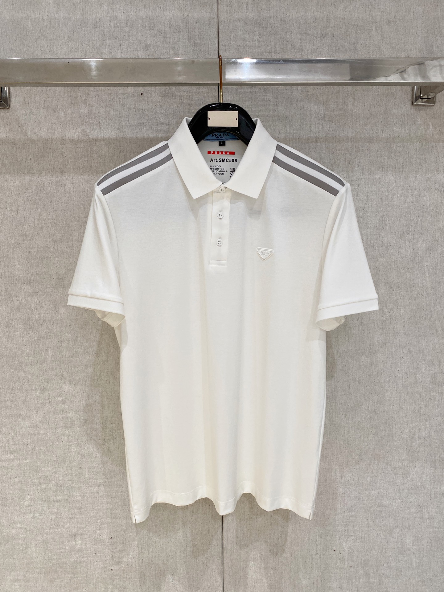 プラダ 26 新作が登場 半袖Ｔシャツ トップス メンズ