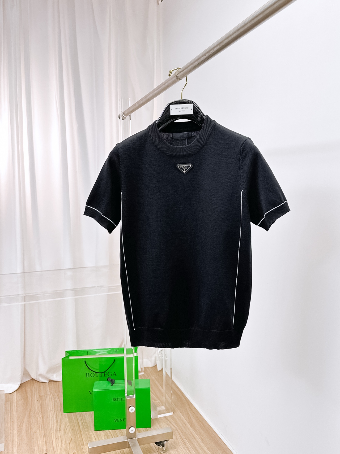 プラダ 26 新作が登場 半袖Ｔシャツ トップス メンズ