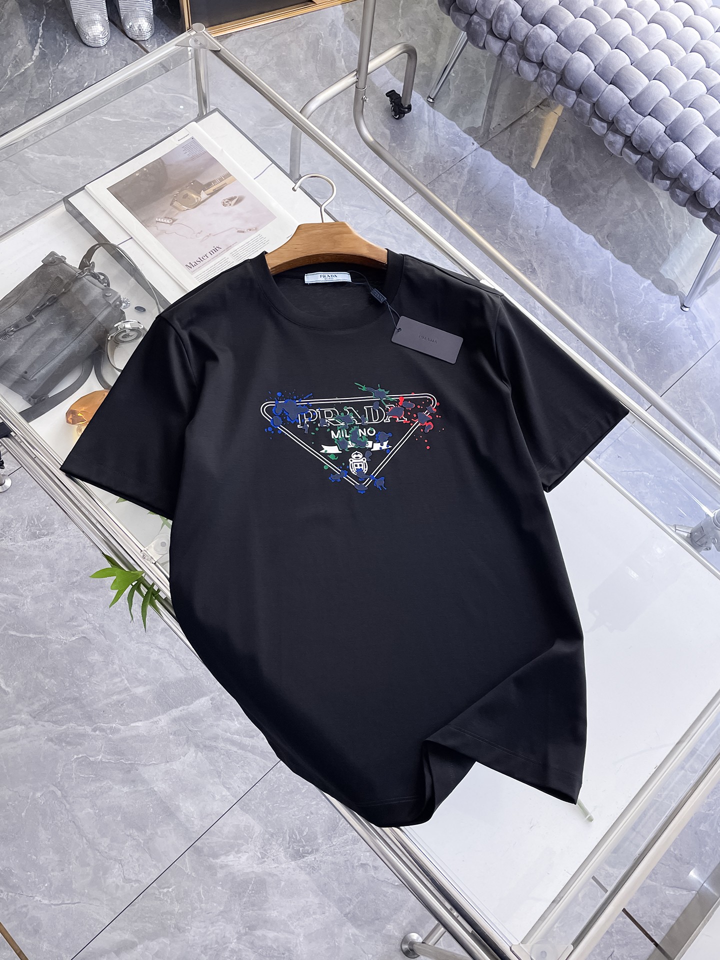プラダ 26 新作が登場 半袖Ｔシャツ トップス メンズ
