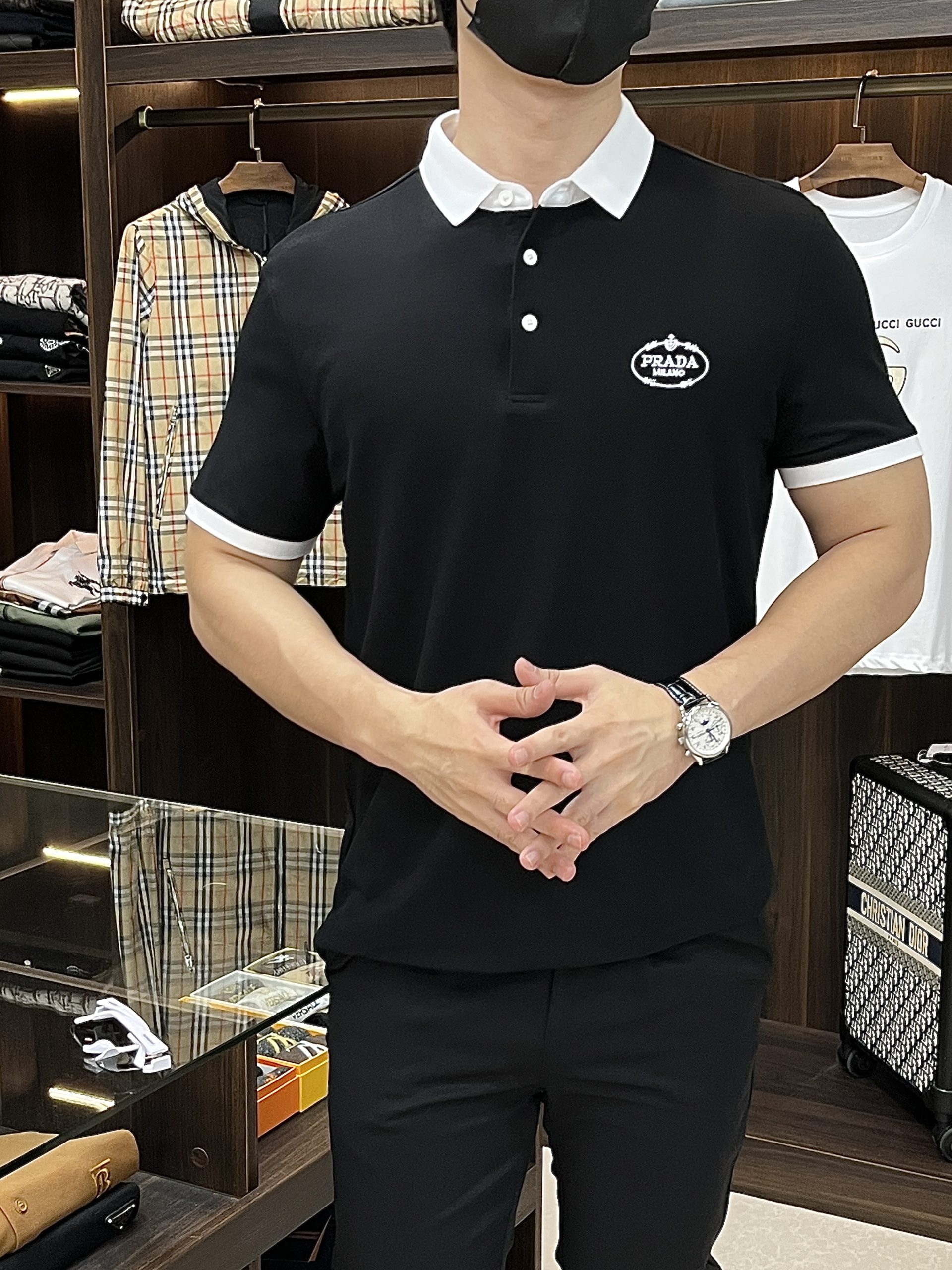 プラダ 26 新作が登場 半袖Ｔシャツ トップス メンズ
