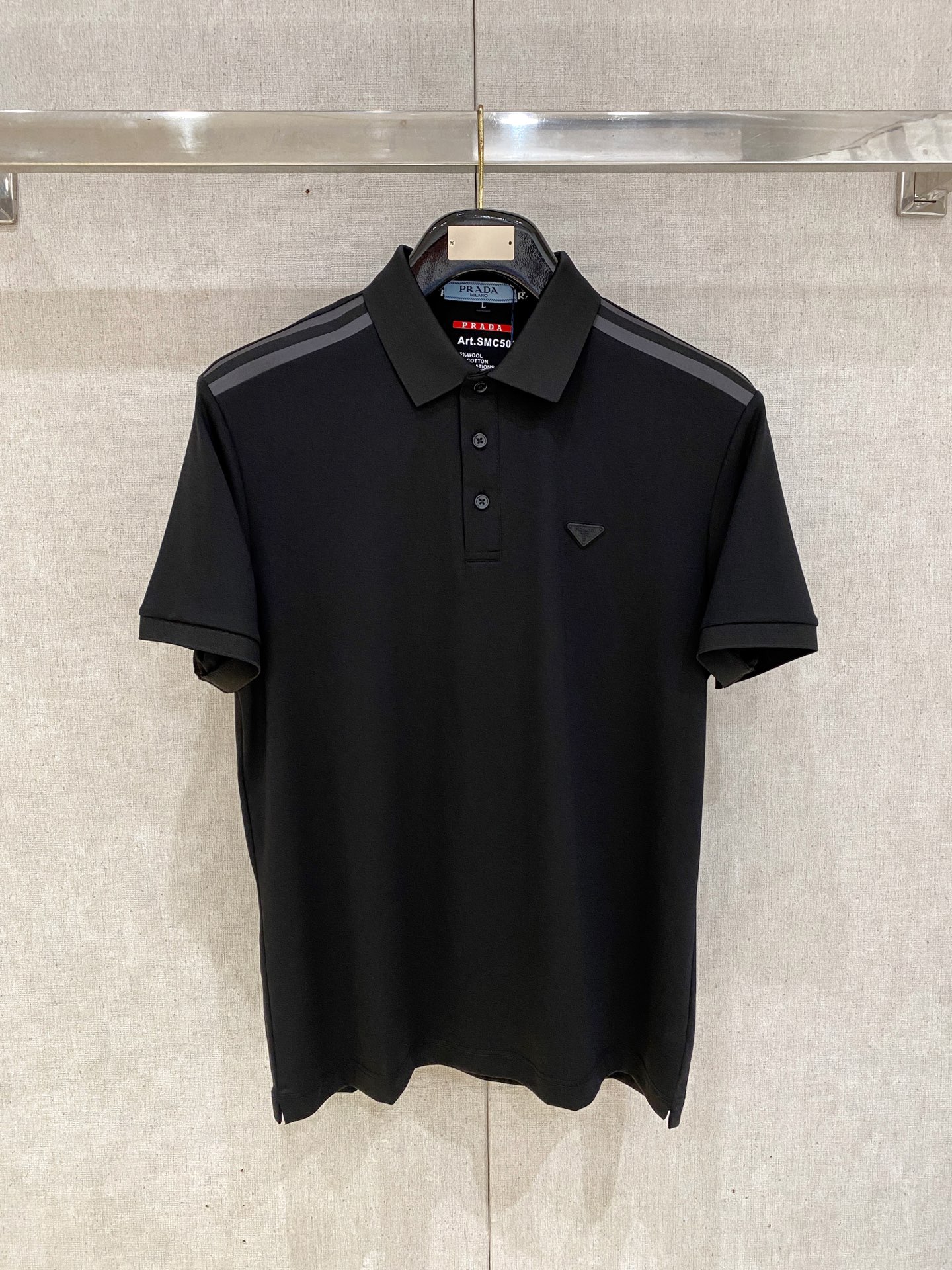 プラダ 26 新作が登場 半袖Tシャツ トップス メンズ