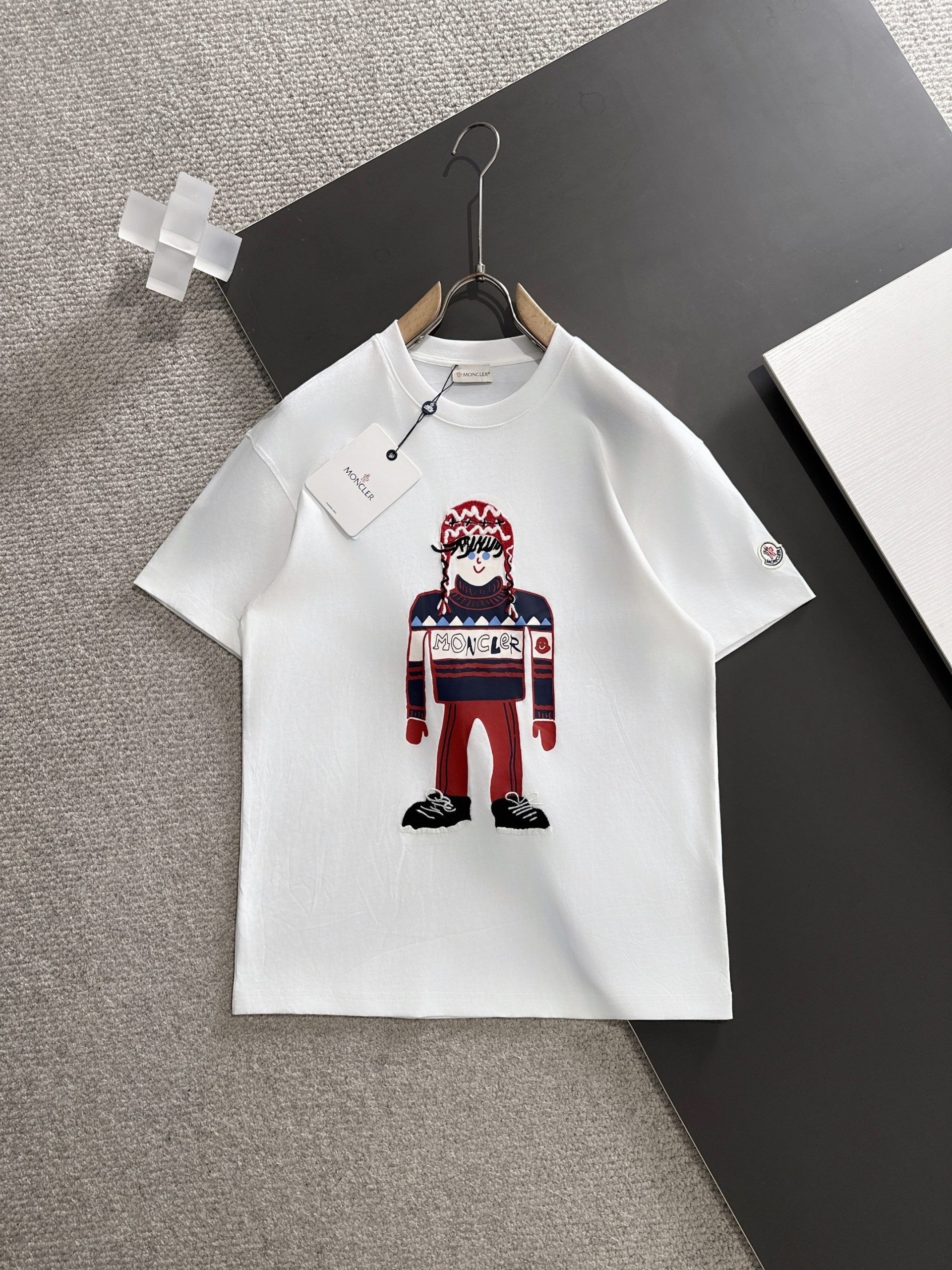 モンクレール 2026SS春夏 半袖Ｔシャツ トップス 恋人