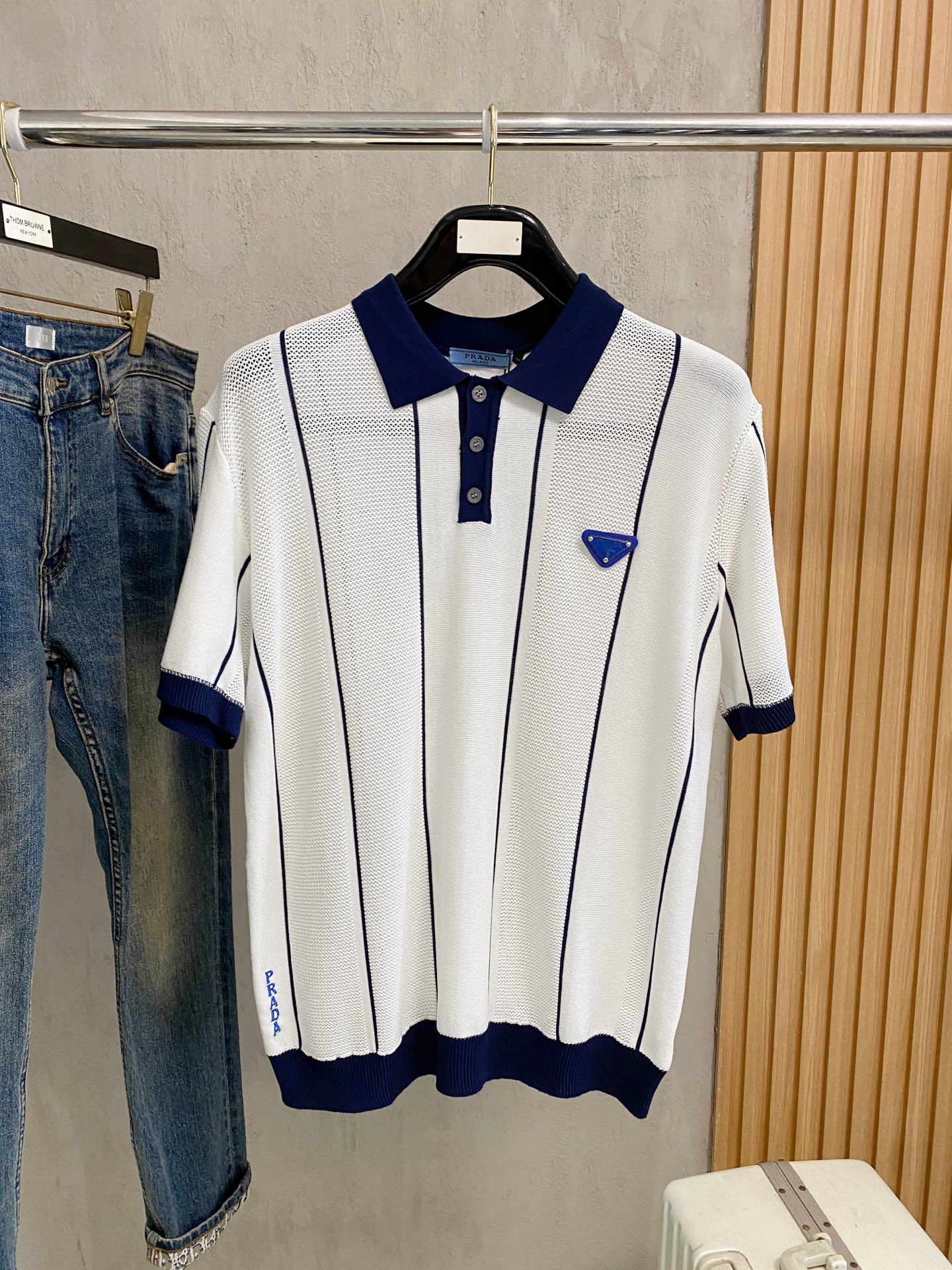 プラダ 26 新作が登場 半袖Ｔシャツ トップス メンズ