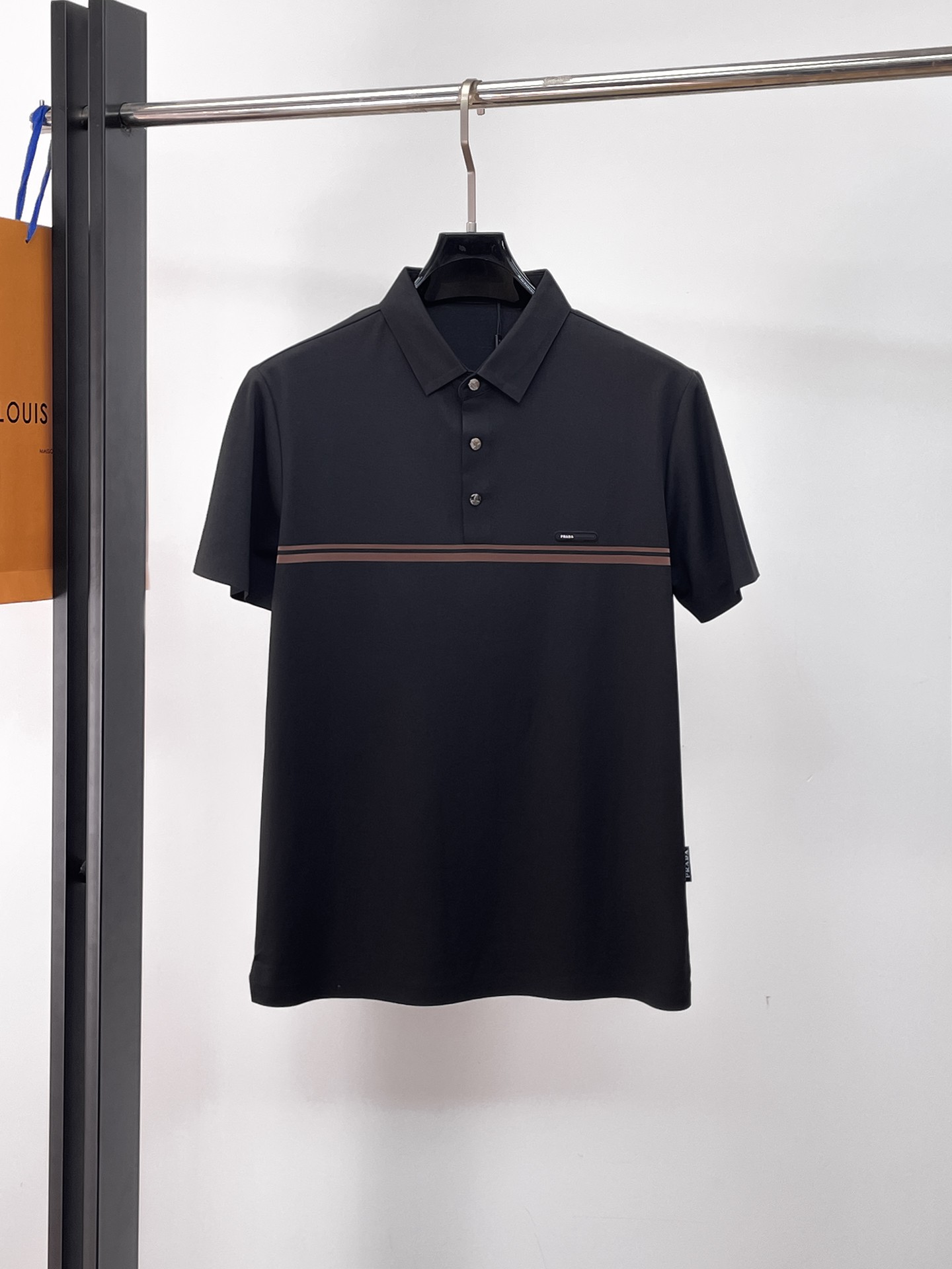 プラダ 26 新作が登場 半袖Ｔシャツ トップス メンズ