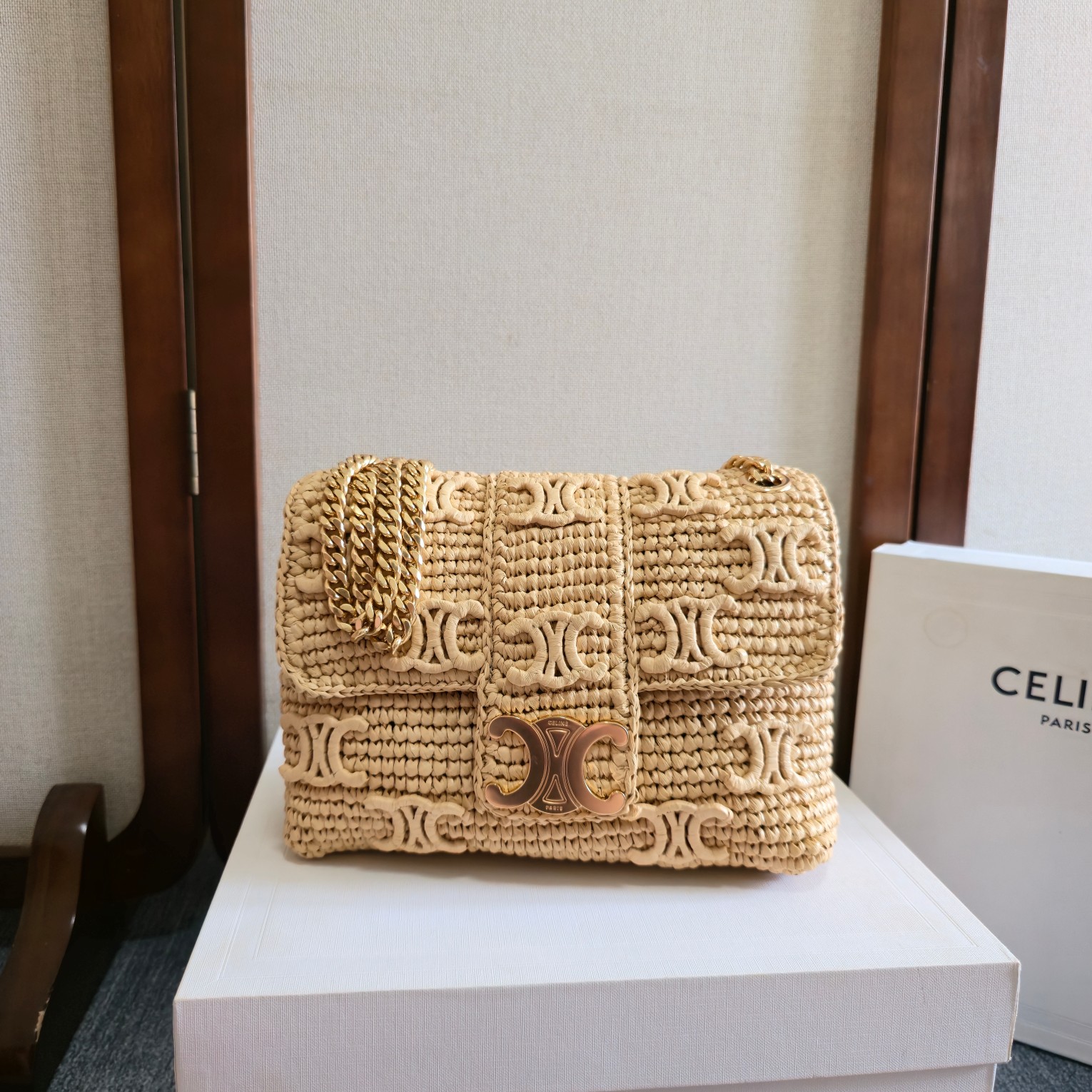 人気商品 新品 セリーヌ 鞄 VICTOIRE 2WAY 肩掛けバッグ