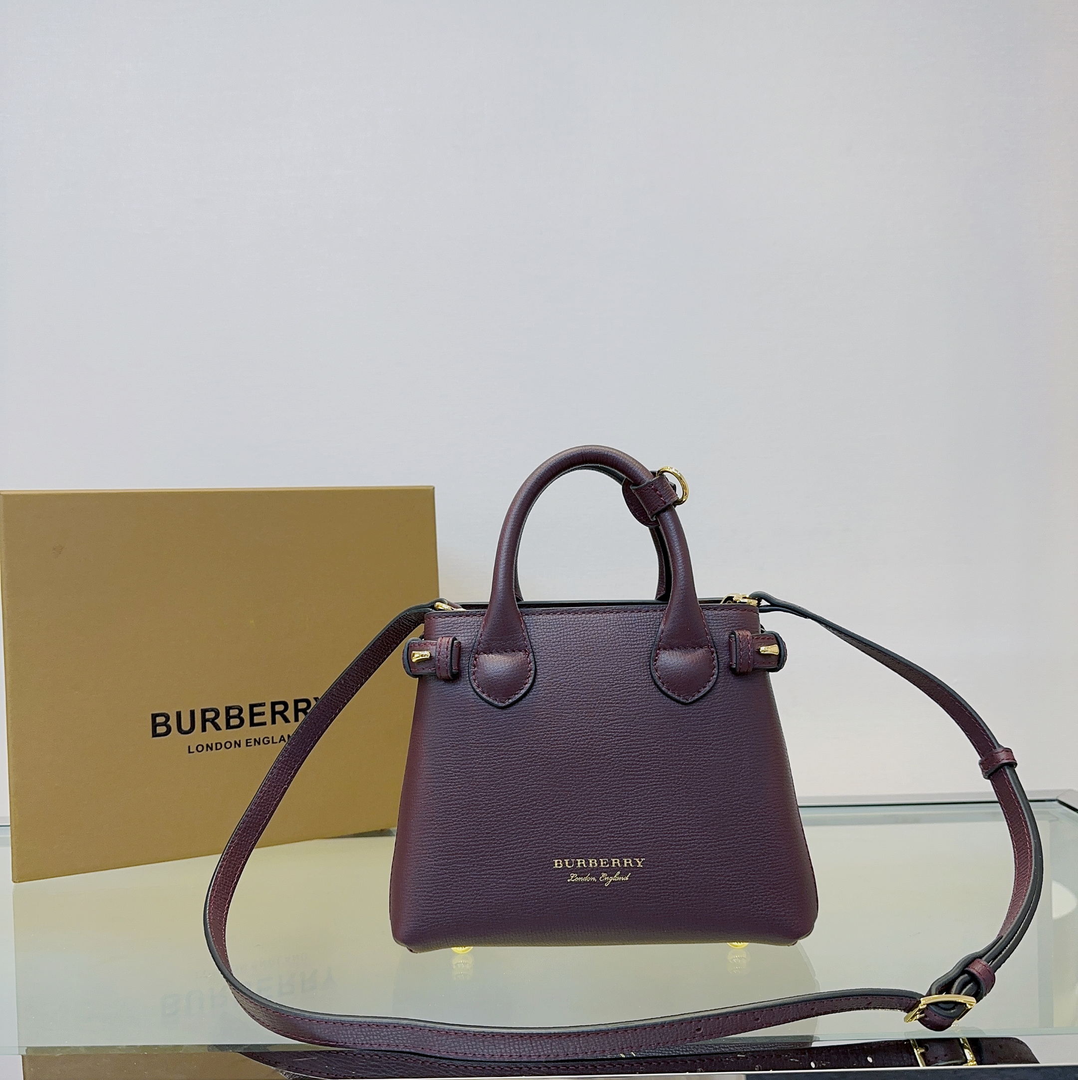 バーバリー 鞄 Banner handbag 2WAY 手提げ袋 バッグ