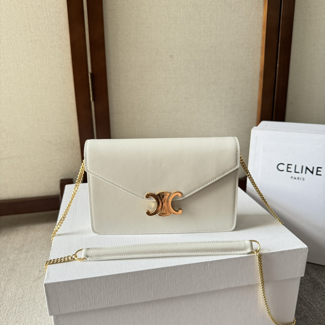2026新品通販 セリーヌ 鞄 CUIR TRIOMHE 2WAY 斜め挂けバッグ 2603