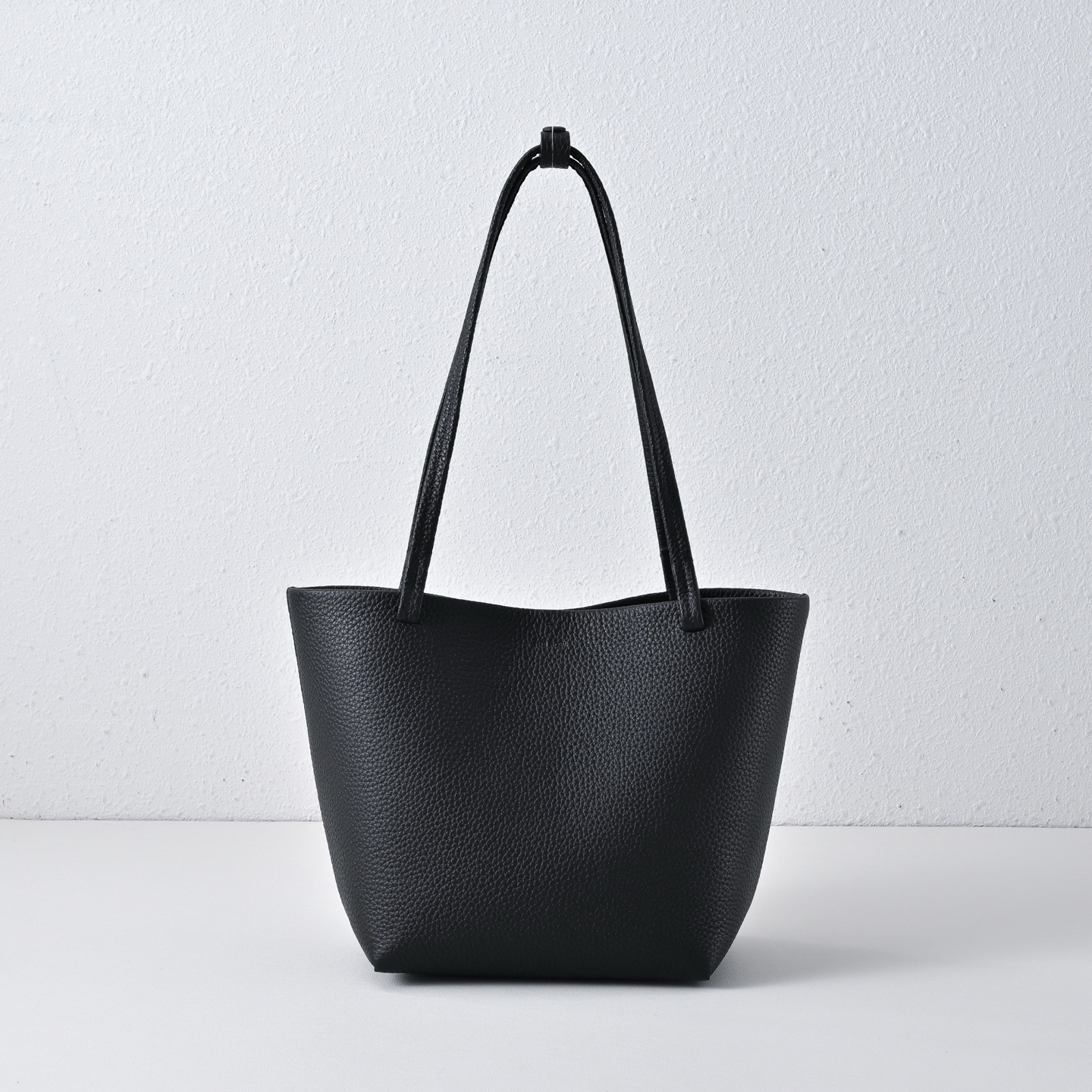 芸能人愛用 ザ ロウ（The Ro*w）Park Tote Three25 トートバッグ 2603