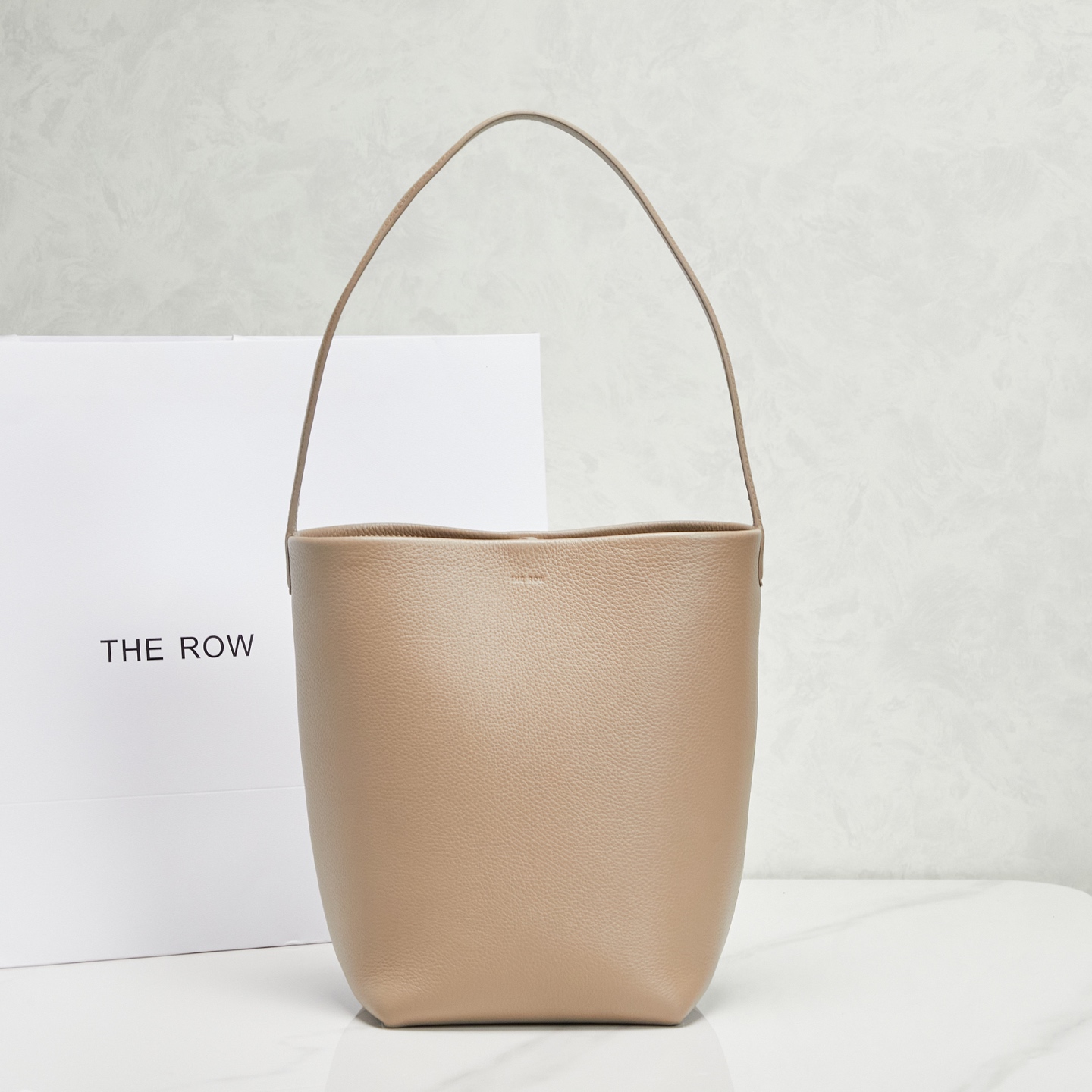 芸能人愛用 ザ ロウ(The Ro*w)Park tote バケットバッグ 2603