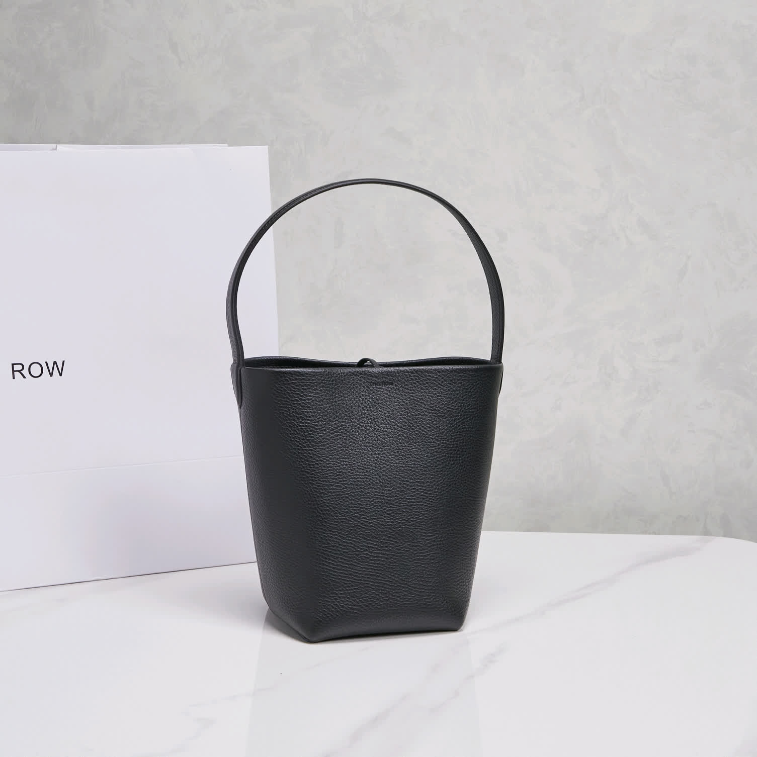 芸能人愛用 ザ ロウ（The Ro*w）Park tote バケットバッグ 2603