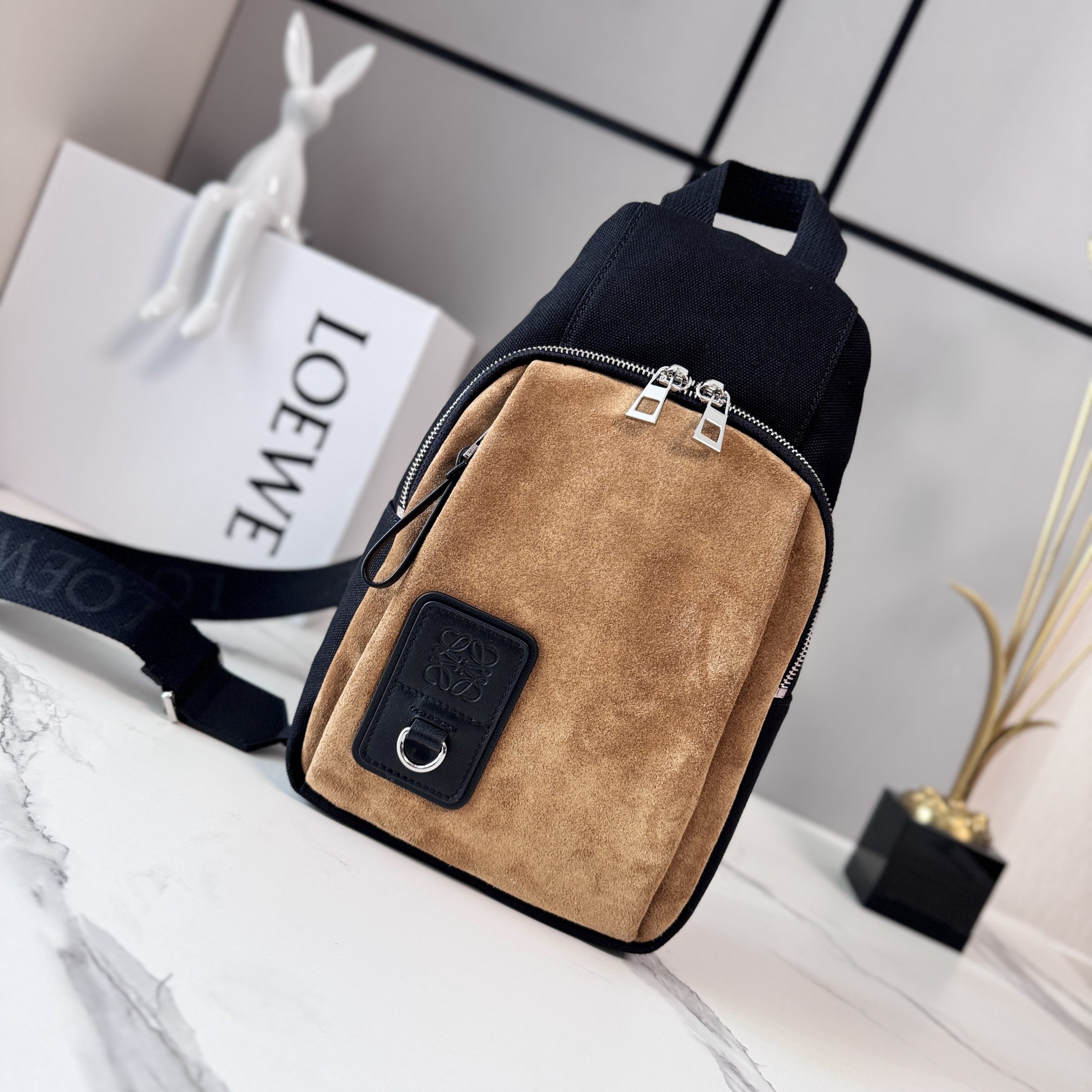 2026 パーフェクト ロエベ 鞄 Flex Sling 肩掛けかばん