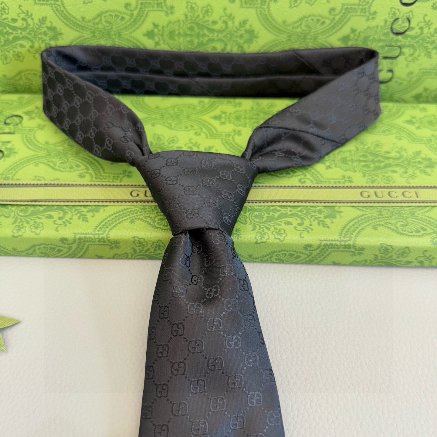 2026 グッチ シルクTie ネクタイ 誕生日 ギフト