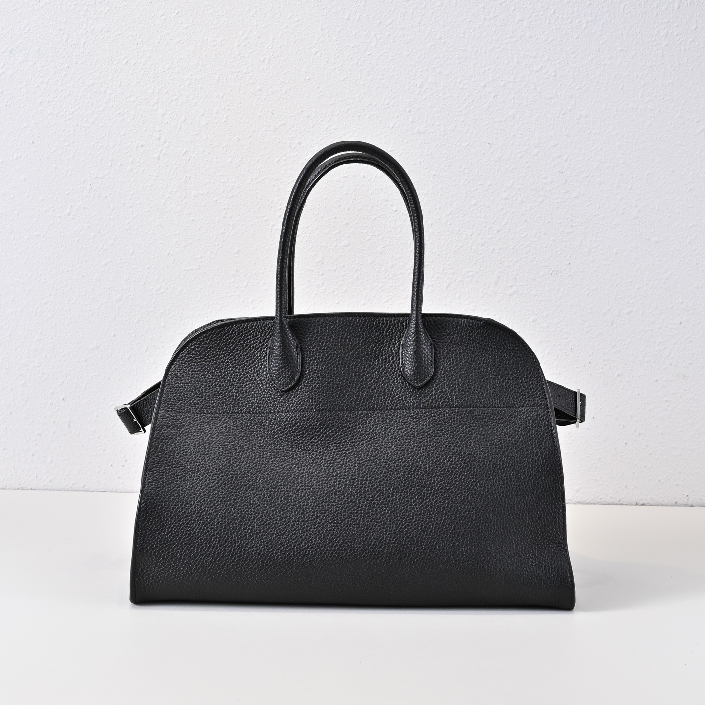 芸能人愛用 ザ ロウ(The Ro*w)MARGAU X 15 トートバッグ