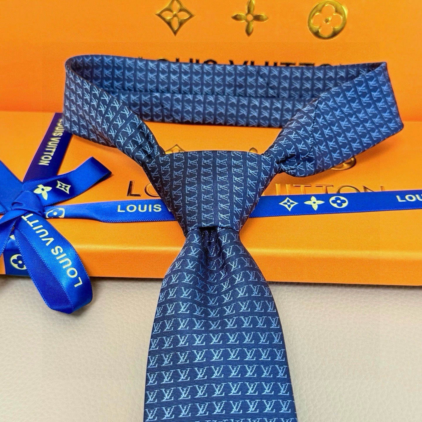 2026 ルイヴィトン シルクTie ネクタイ 誕生日 ギフト 260ZZJ73