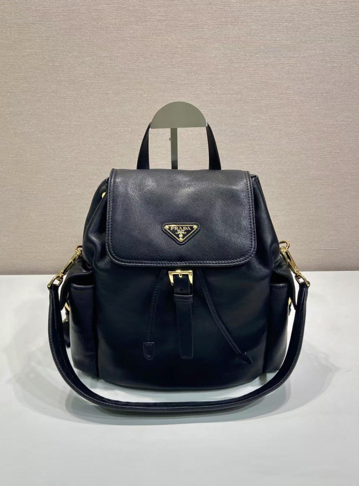 パーフェクト新品 2026 プラダ 鞄 カバン 後背包 リュック