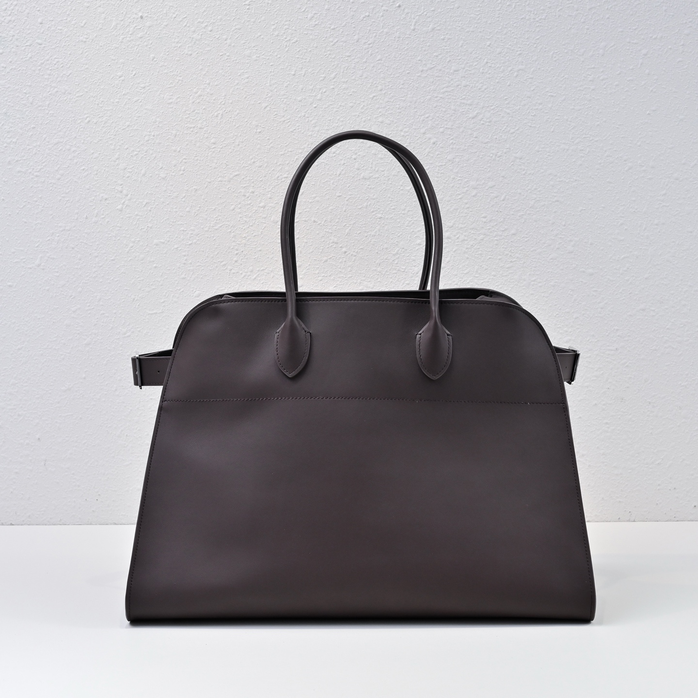 芸能人愛用 ザ ロウ（The Ro*w）MARGAUX 17 ハンドバッグ