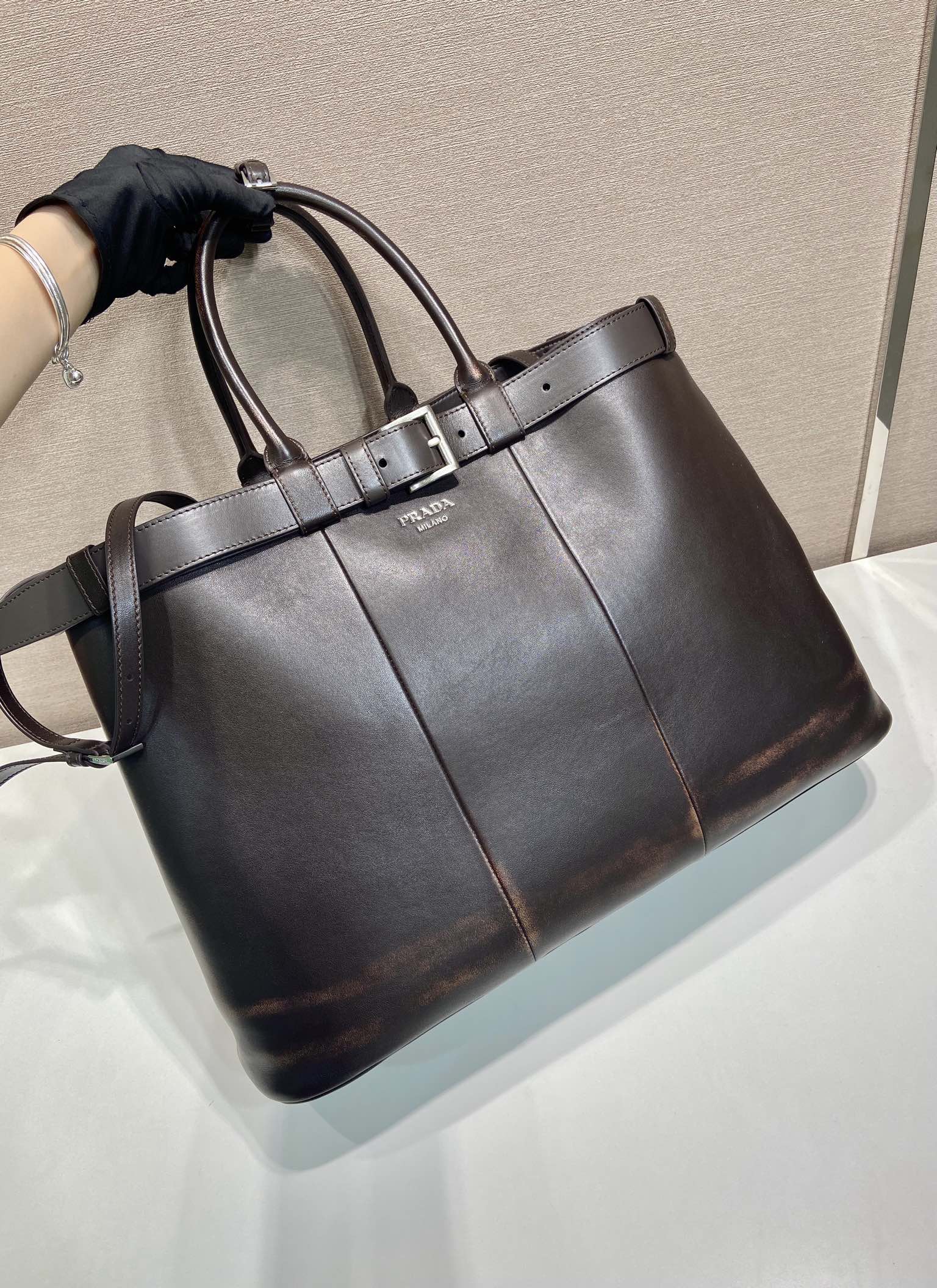 パーフェクト新品買取 2026 プラダ 鞄 カバン トートバッグ