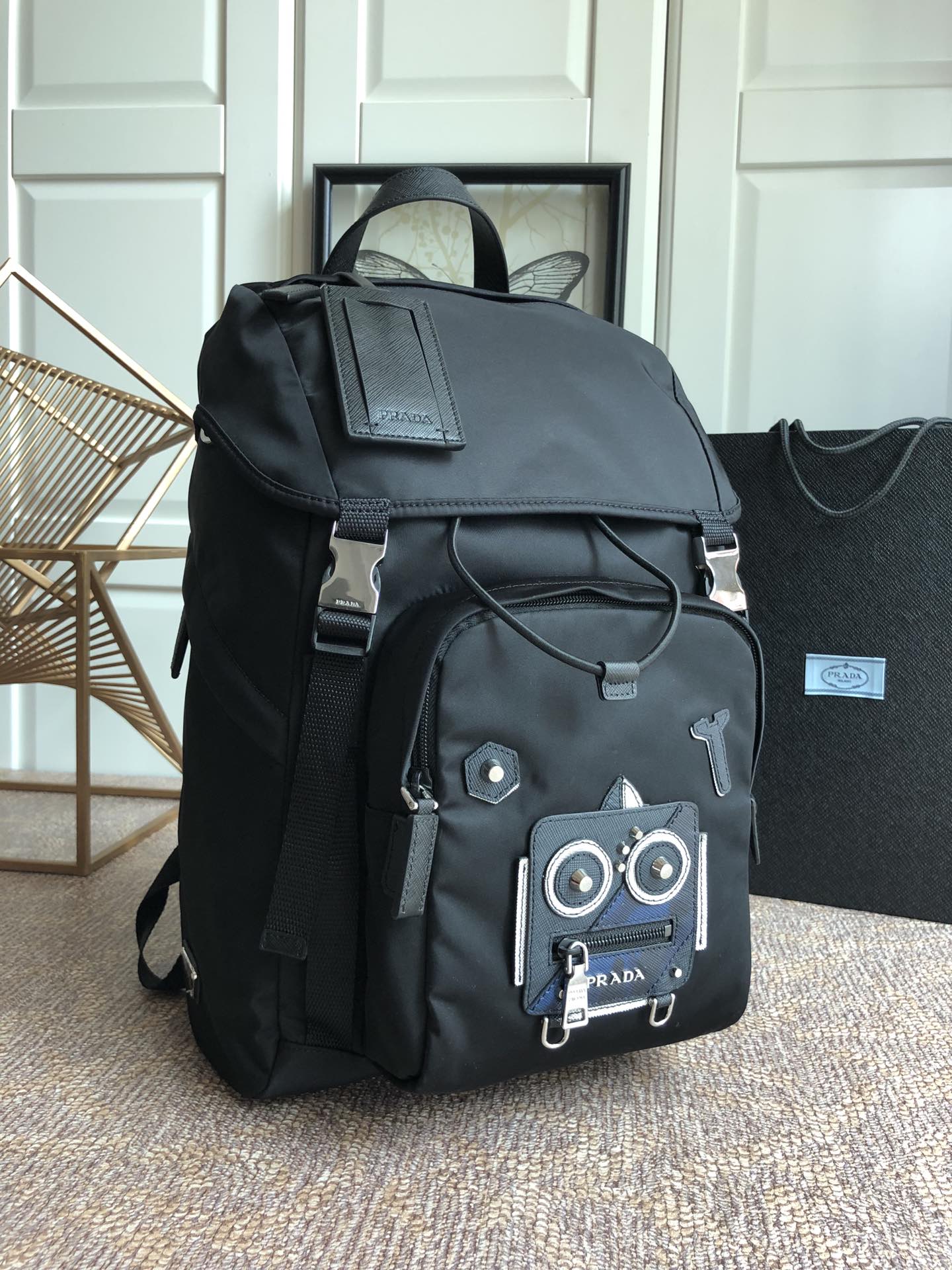 パーフェクト新品 2026 プラダ 鞄 カバン 後背包 リュック 2603