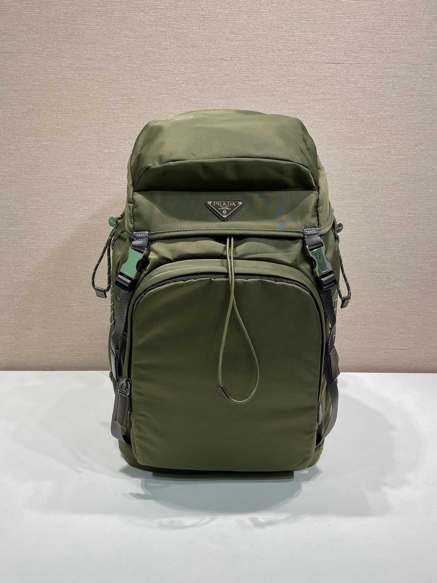 パーフェクト新品 2026 プラダ 鞄 カバン 後背包 リュック