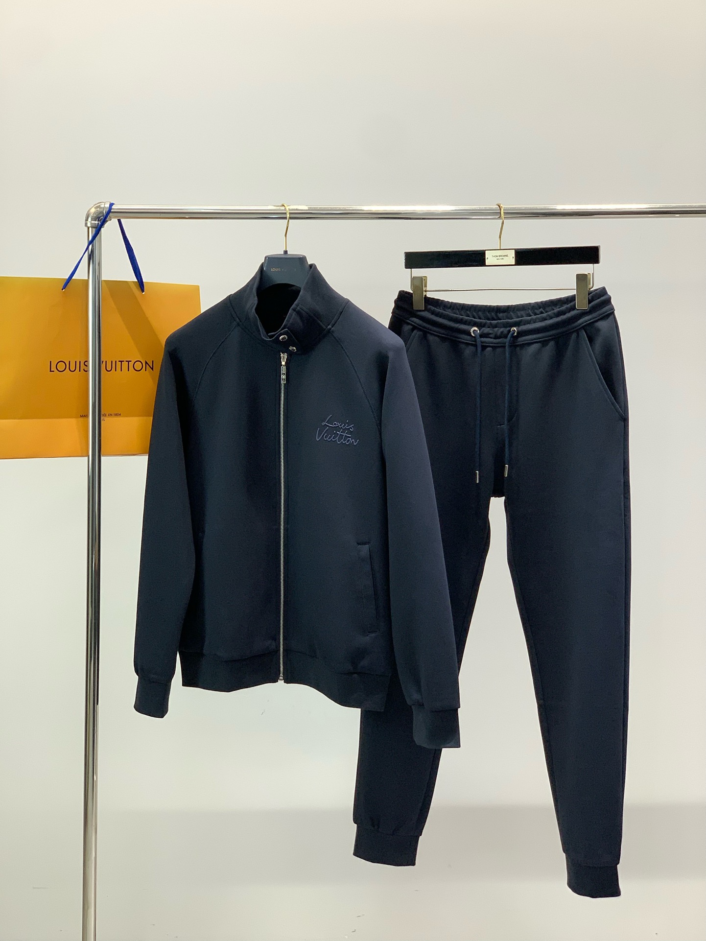 26SS春夏服 ルイヴィトン 上下服 セットアップ メンズ