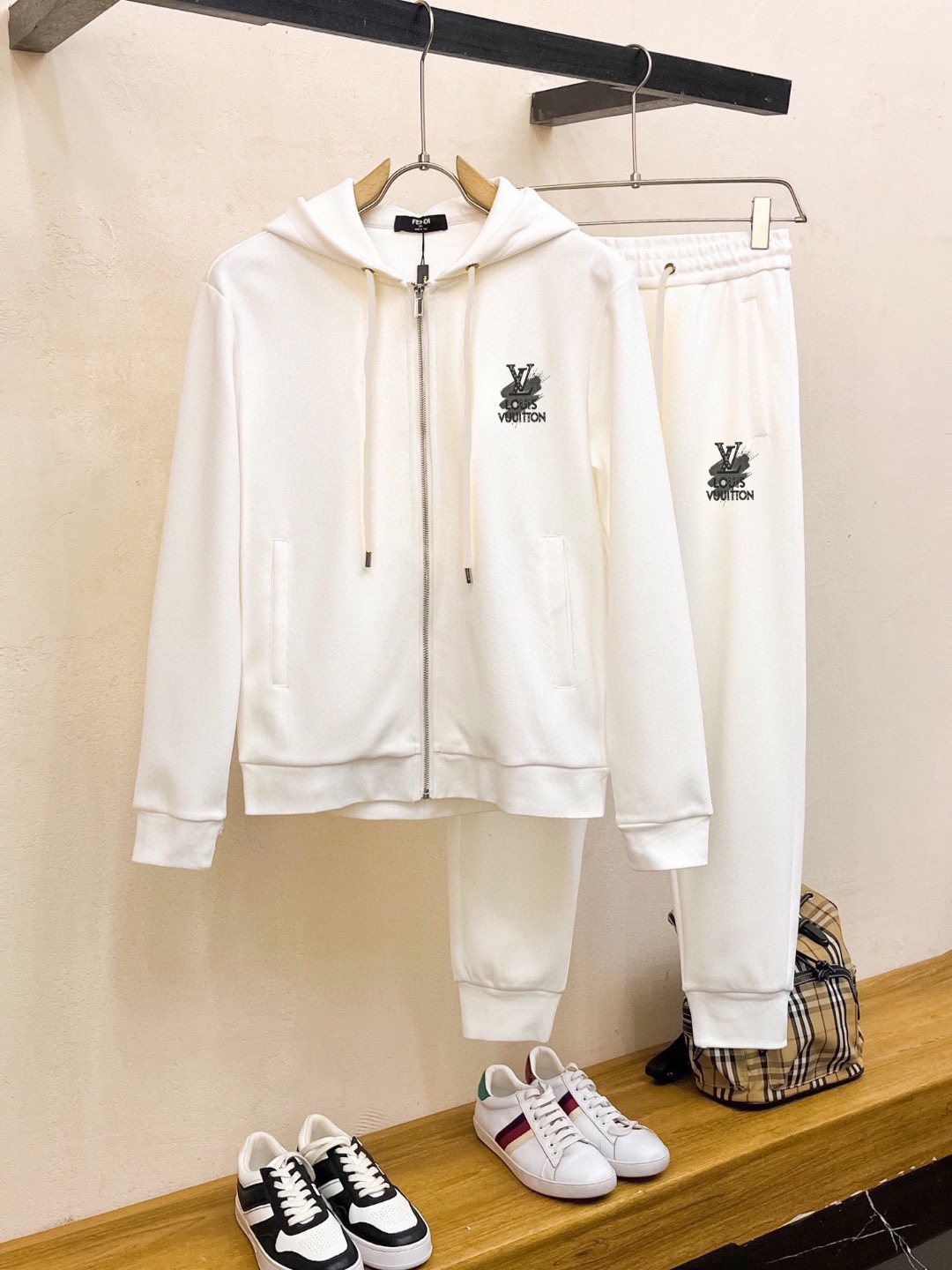 26SS春夏服 ルイヴィトン 上下服 セットアップ メンズ
